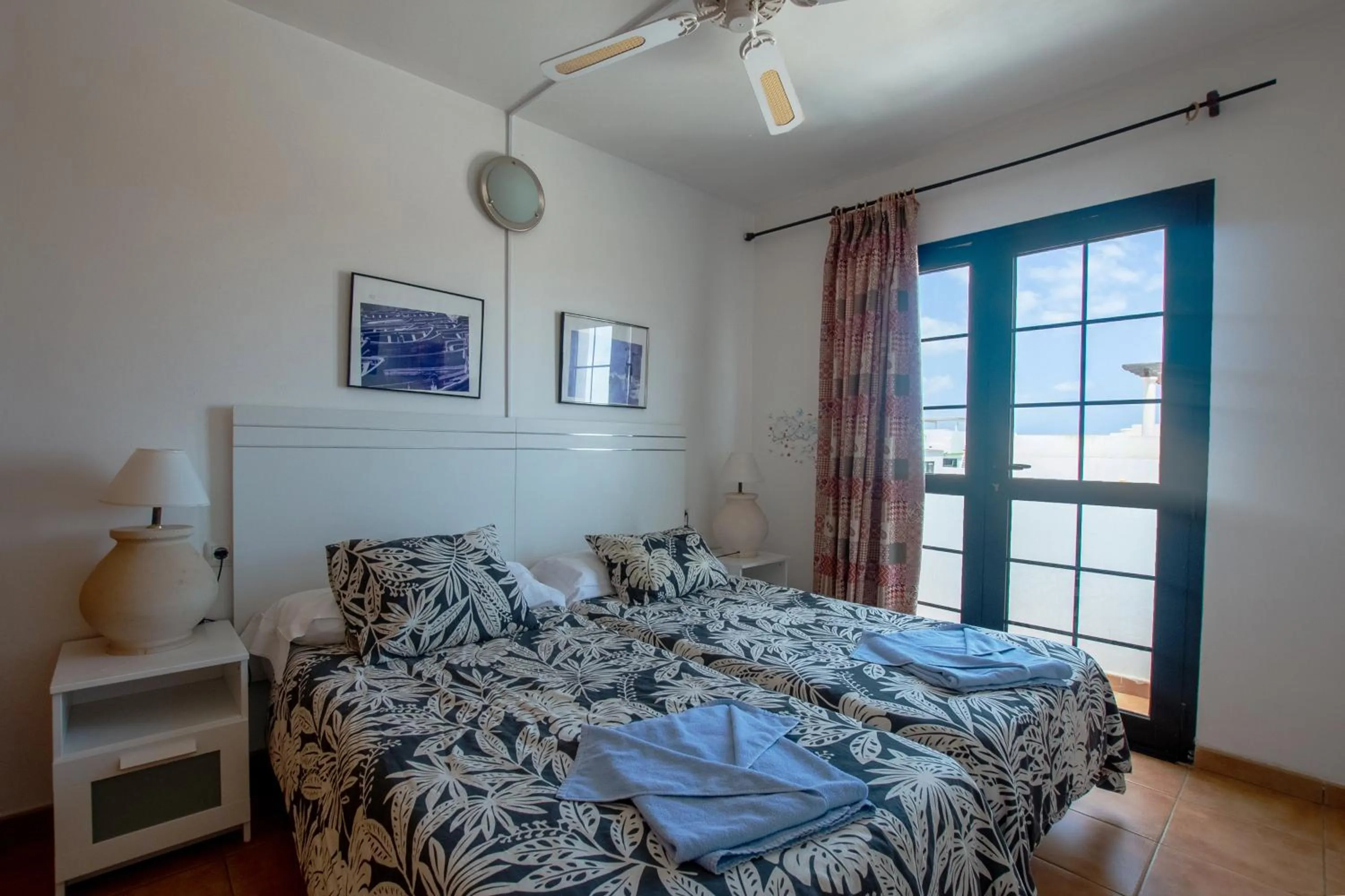 Balcony/Terrace, Bed in Surf Riders Fuerteventura