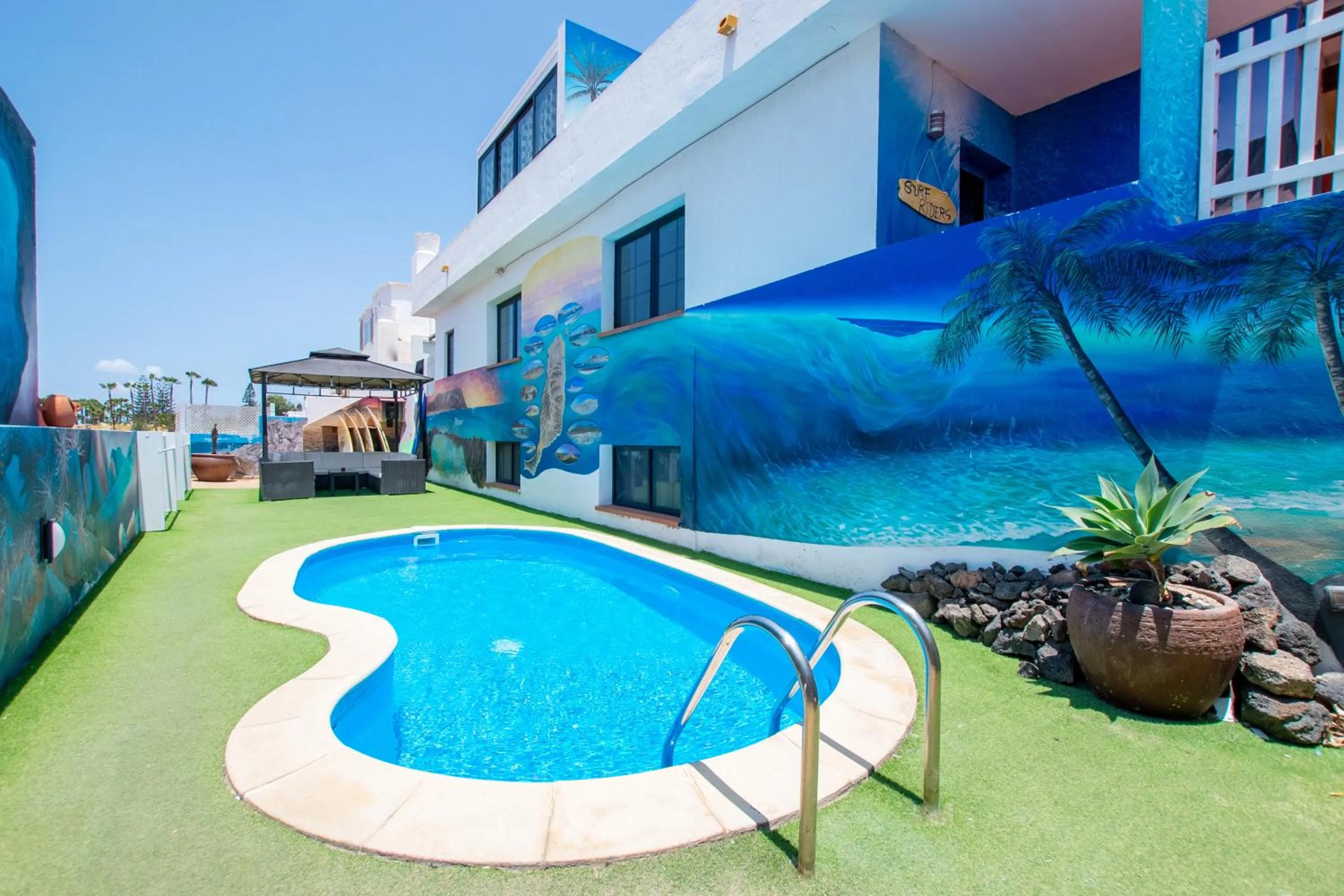 Swimming pool in Surf Riders Fuerteventura