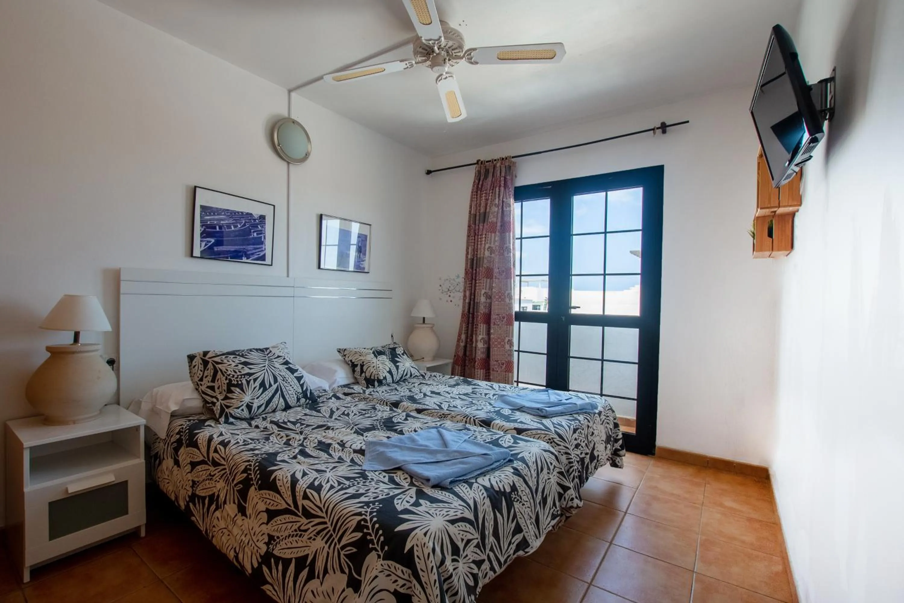 Balcony/Terrace, Bed in Surf Riders Fuerteventura