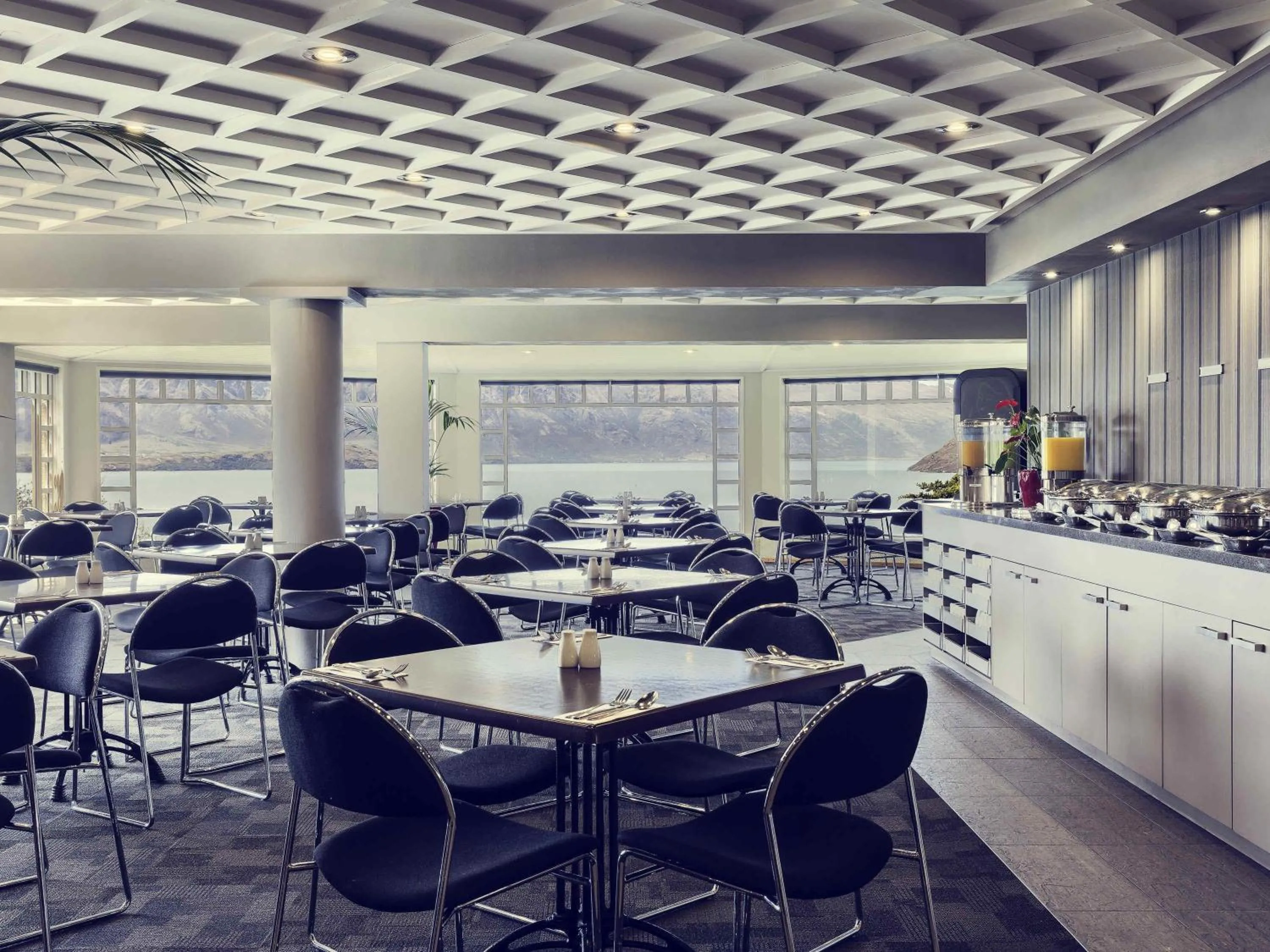 Restaurant/places to eat in Mercure Queenstown Resort