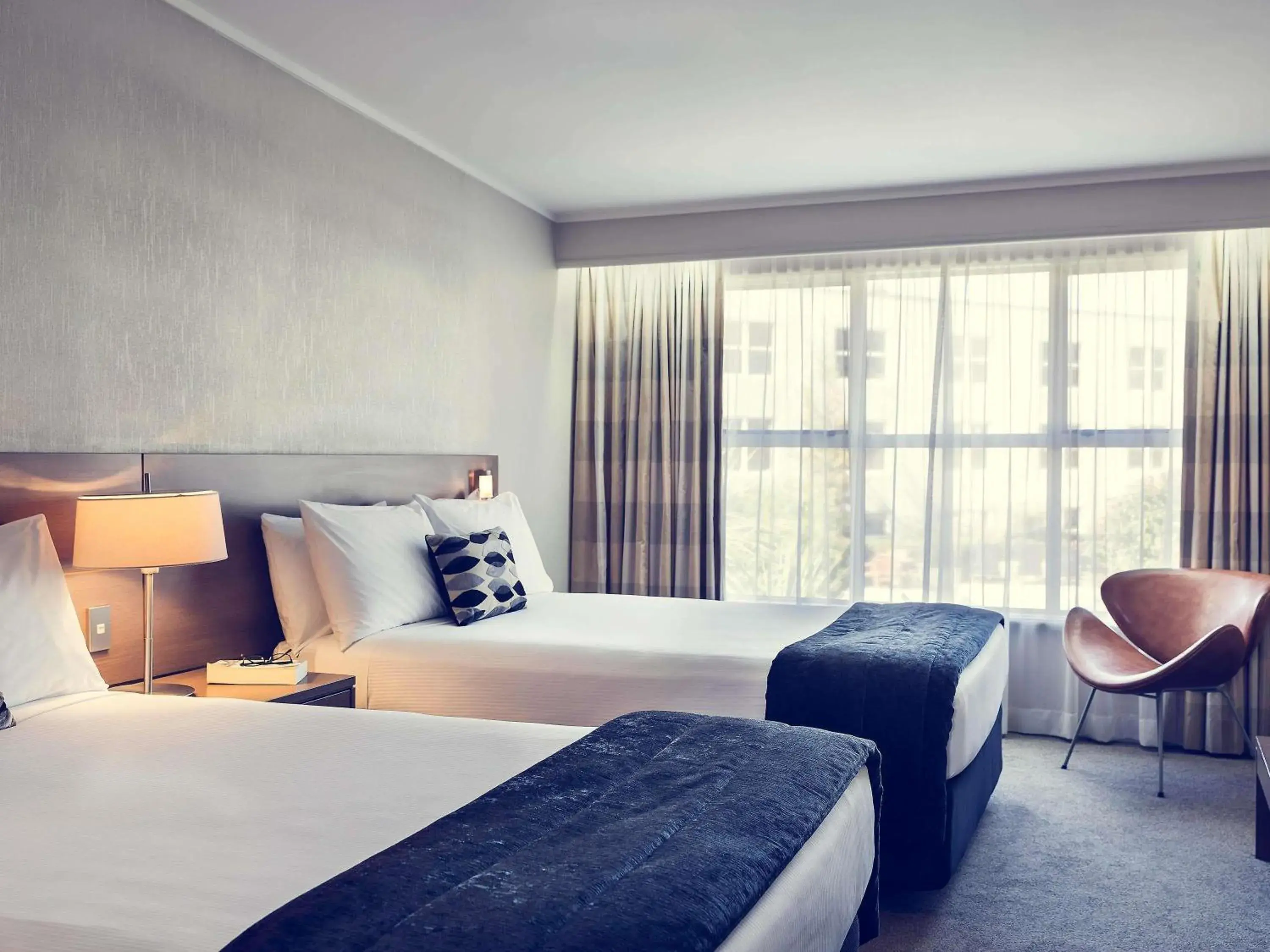 Standard Garden View Room with Two Double Beds in Mercure Queenstown Resort Standard Garden View Room with Two Double Beds in Mercure Queenstown Resort