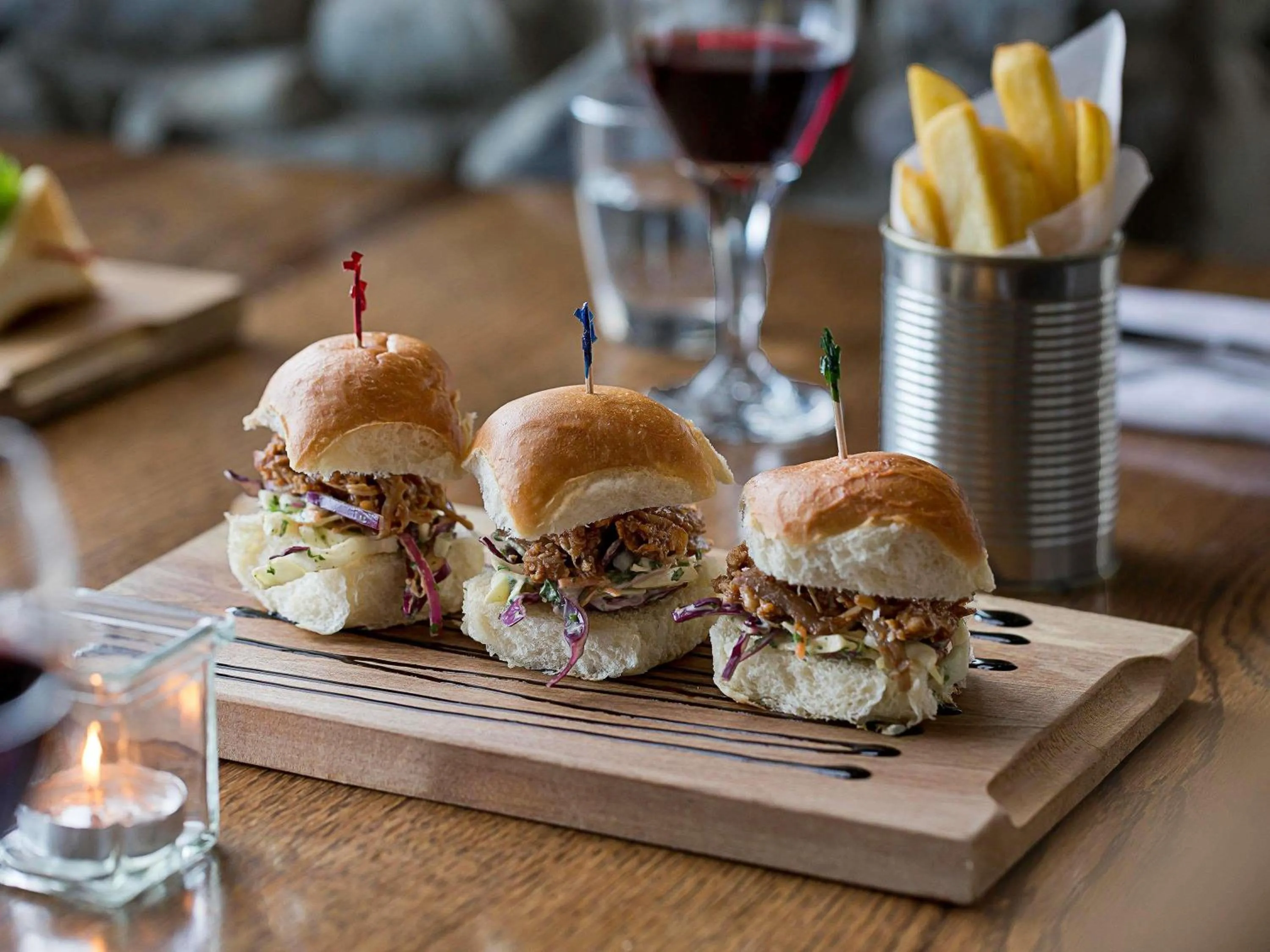 Lounge or bar in Mercure Queenstown Resort