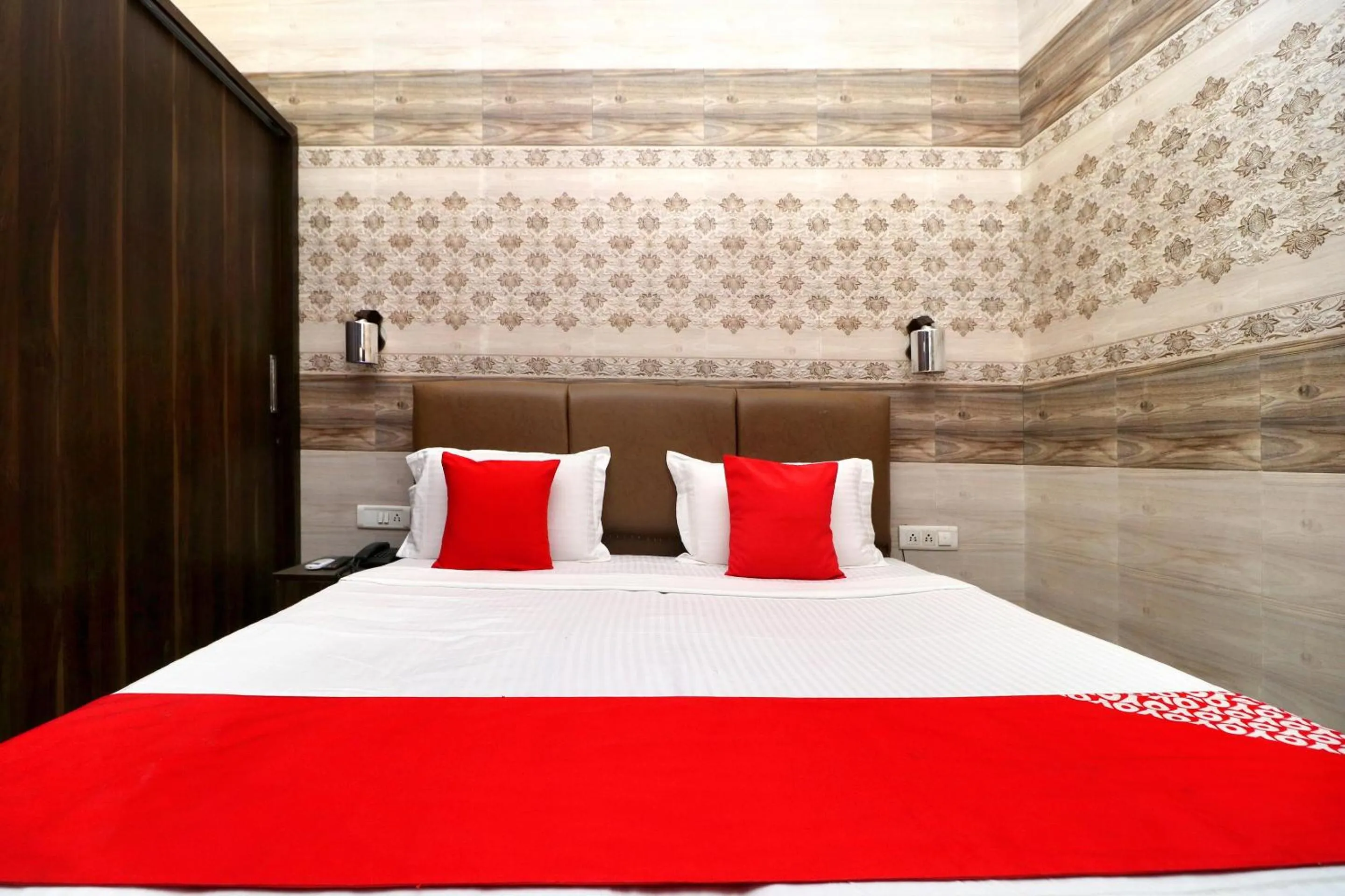 Bedroom, Bed in Hotel O Max