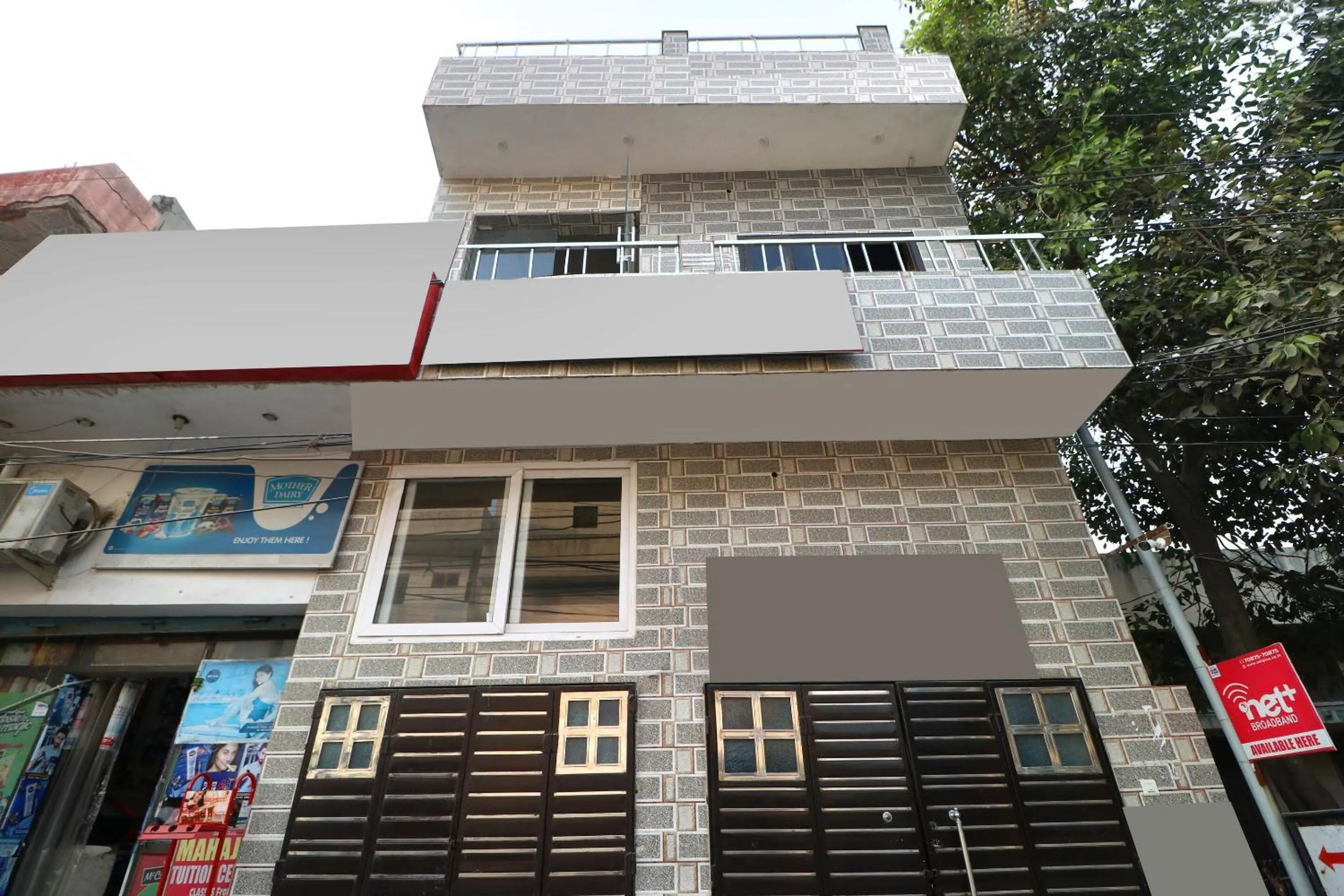 Facade/entrance in Hotel O Max