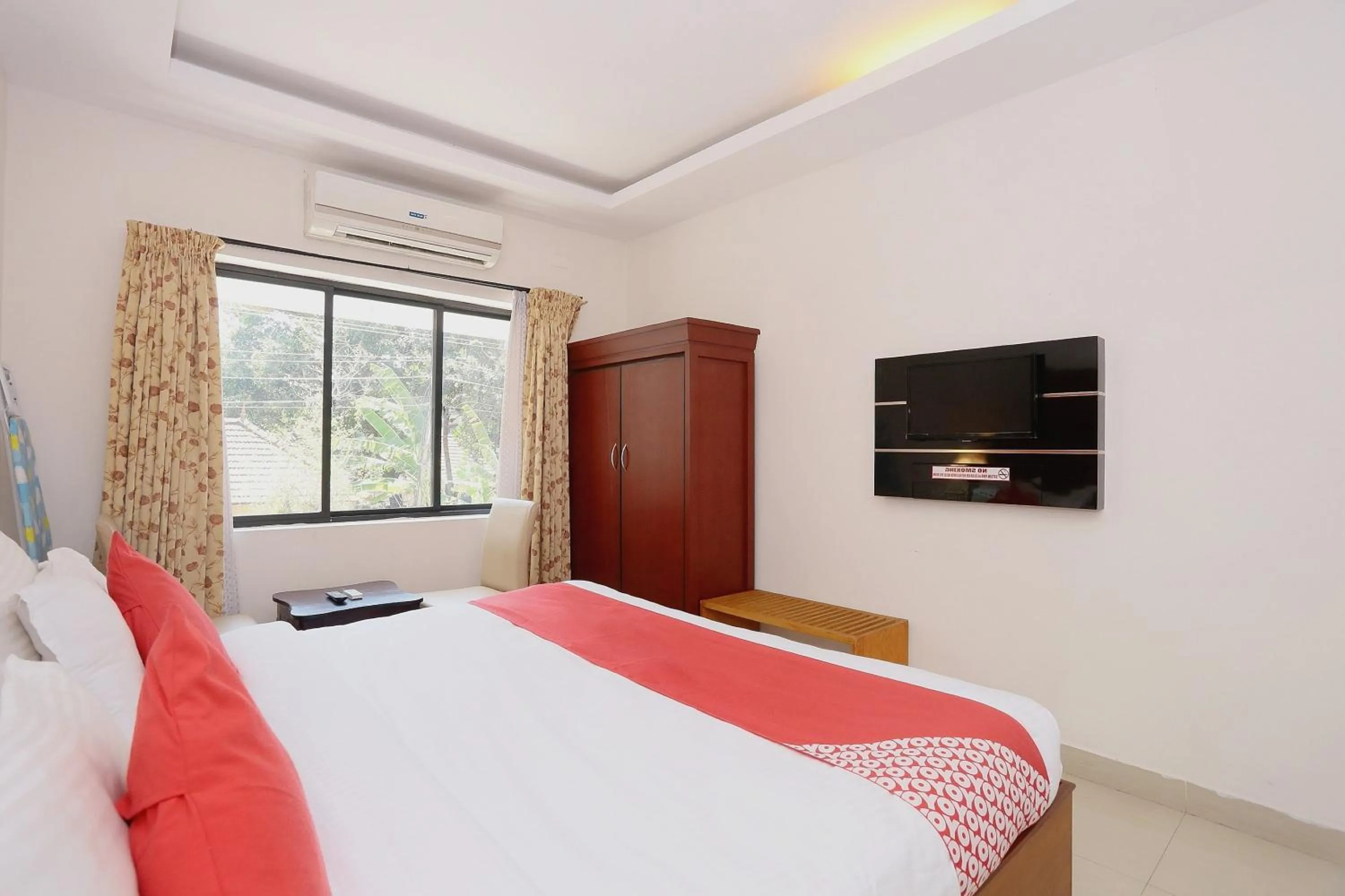 Bedroom, Bed in Super Townhouse Dona Castle