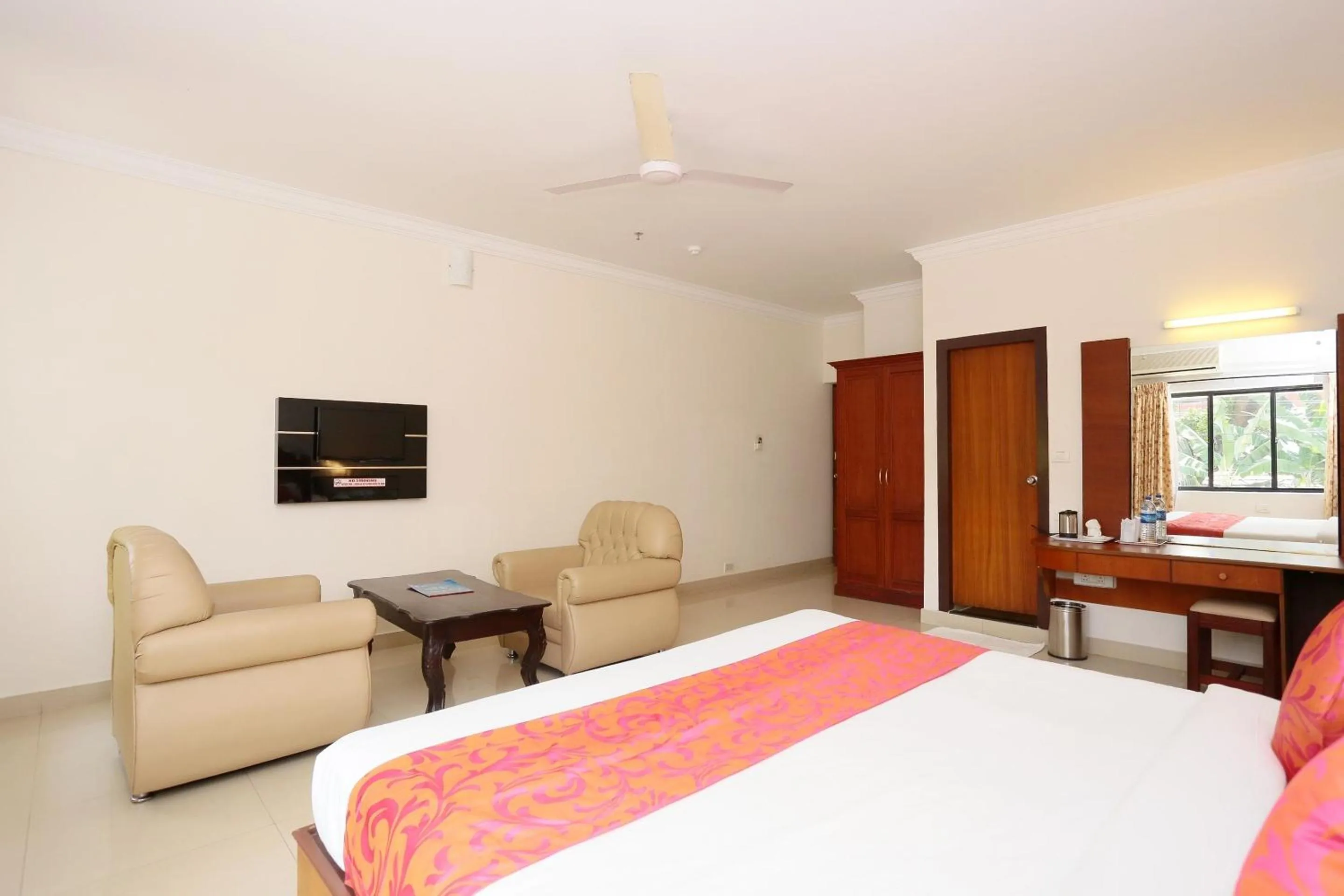 Bedroom, Bed in Townhouse Dona Castle