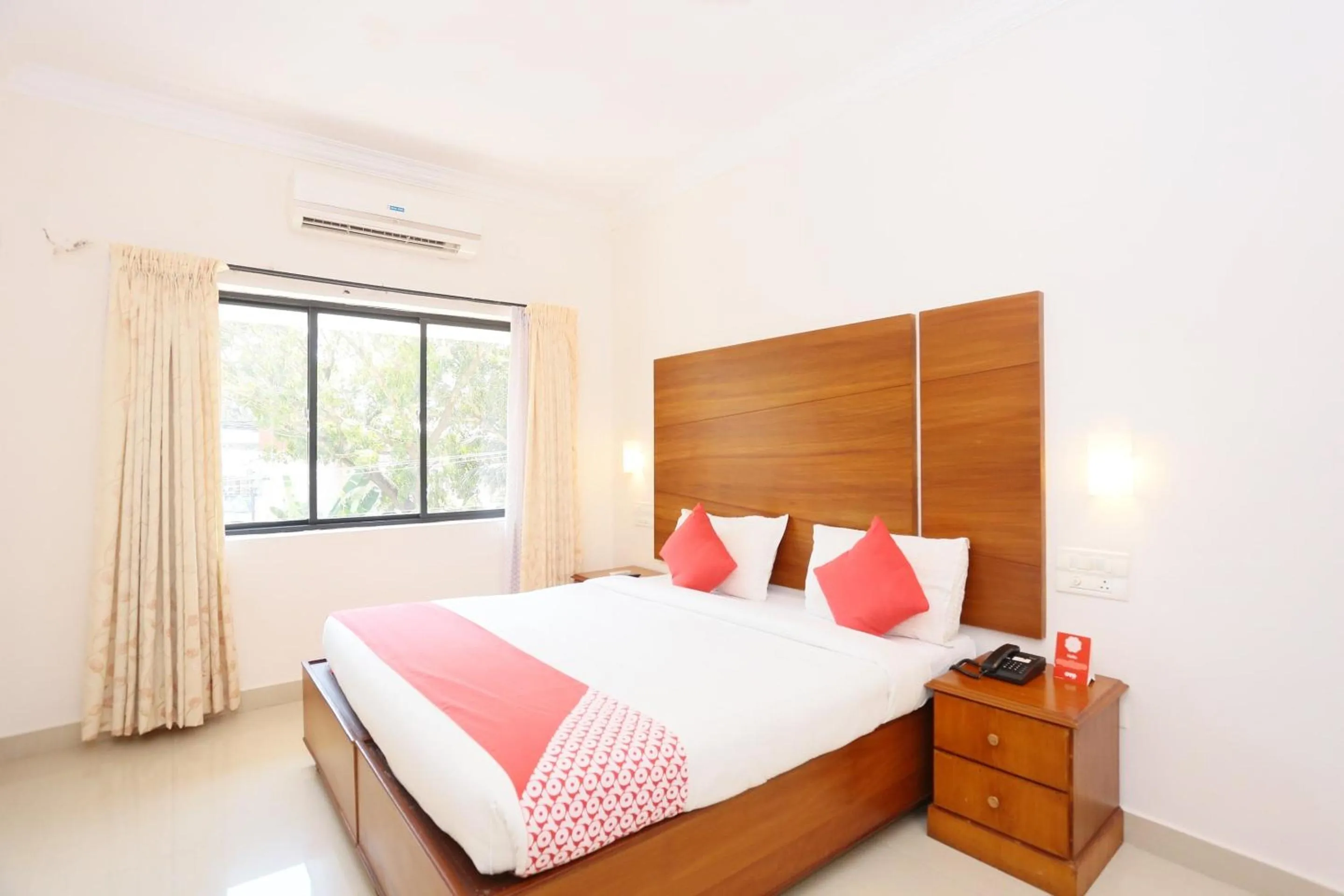 Bedroom, Bed in Townhouse Dona Castle