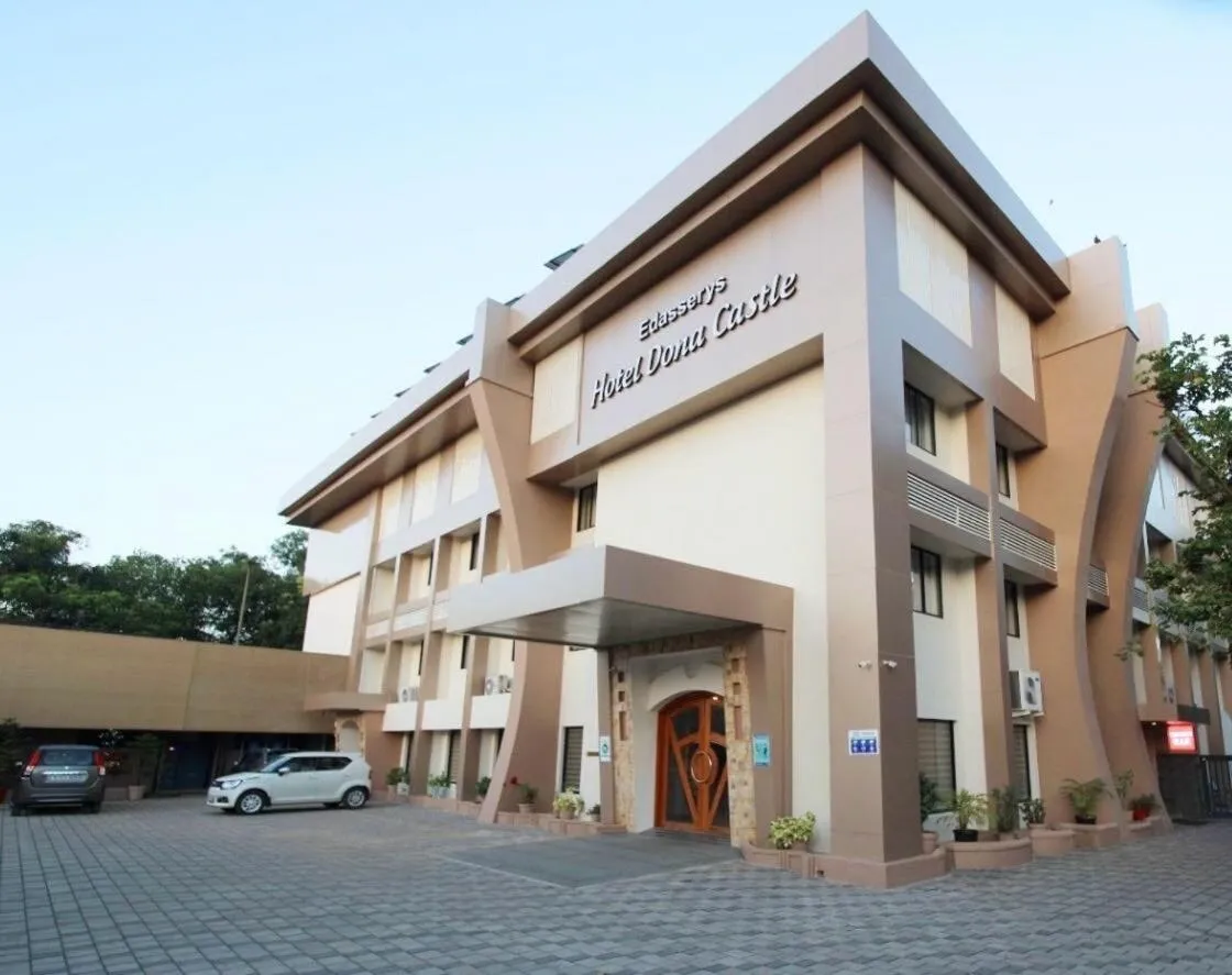 Facade/entrance in Super Townhouse Dona Castle