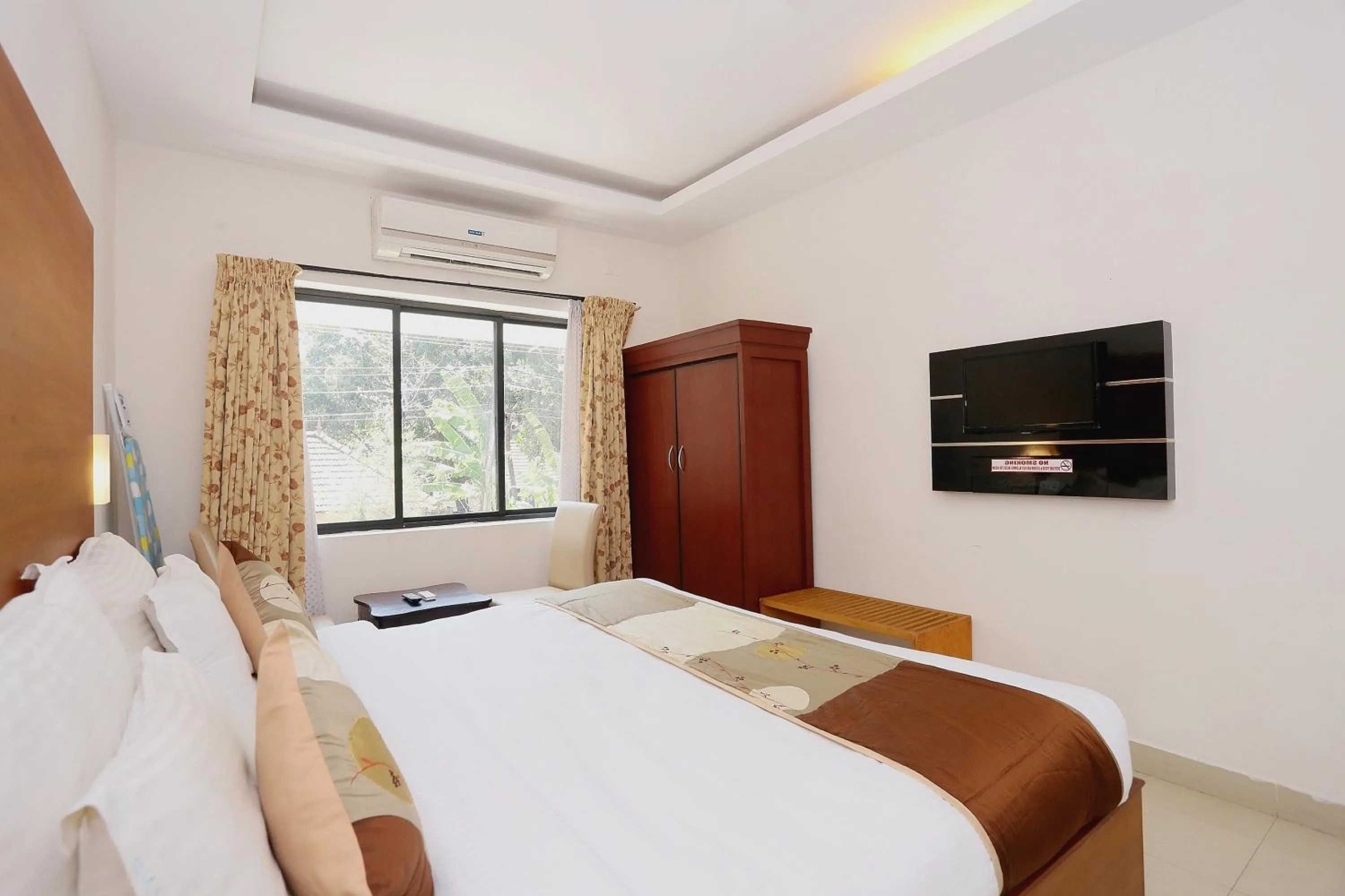 Bedroom, Bed in Super Townhouse Dona Castle