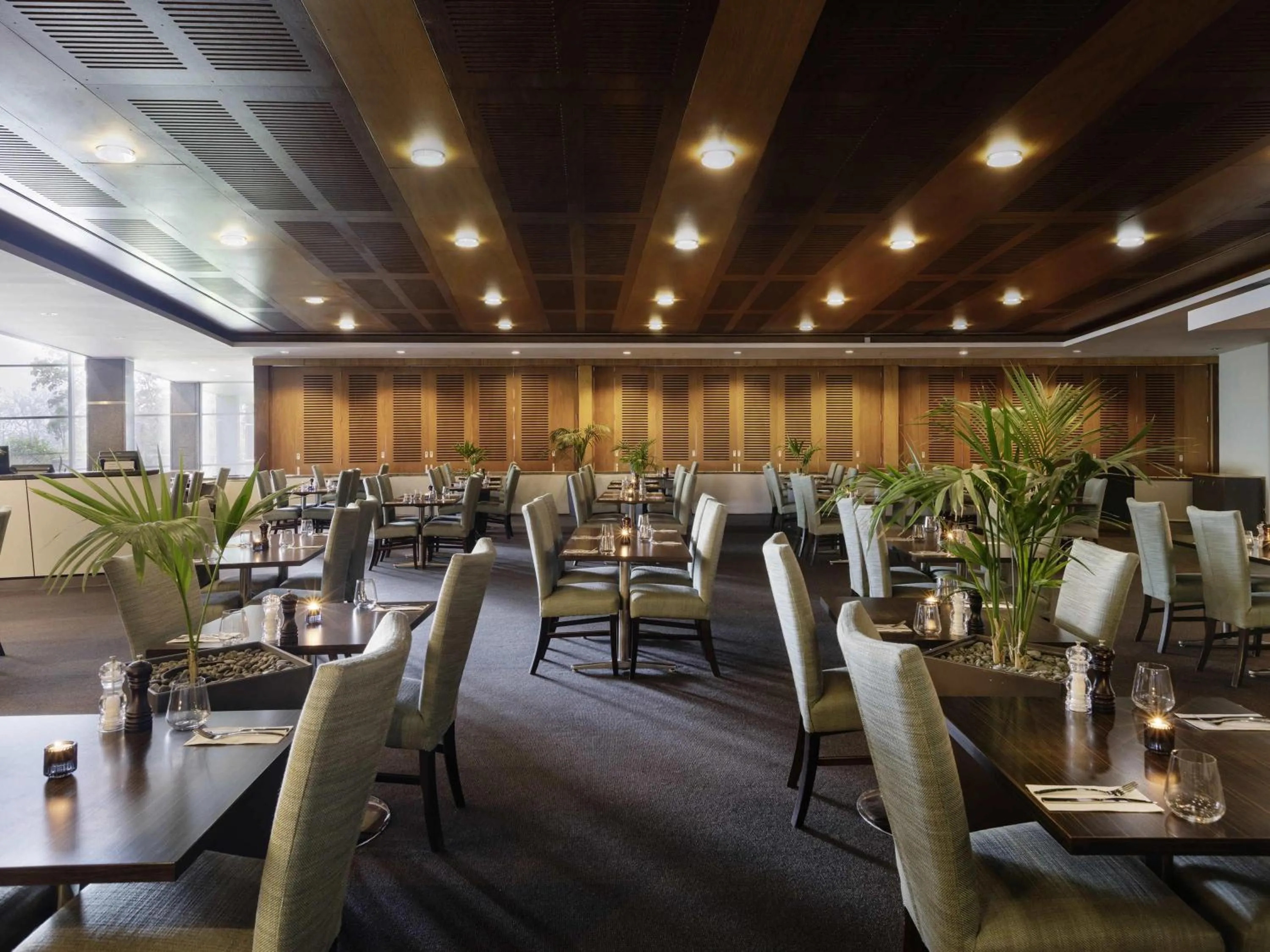 Restaurant/places to eat in Novotel Auckland Ellerslie