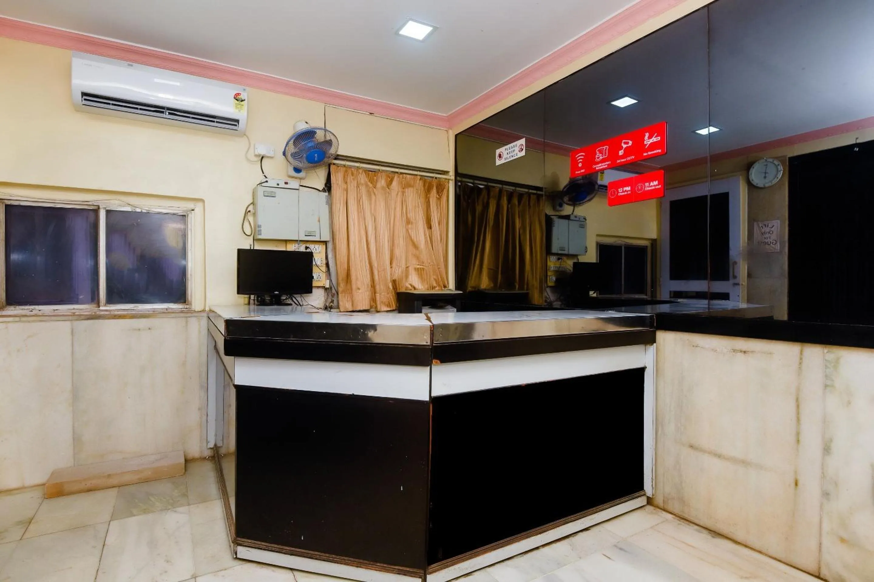 Lobby or reception in Hotel O Prince Palace