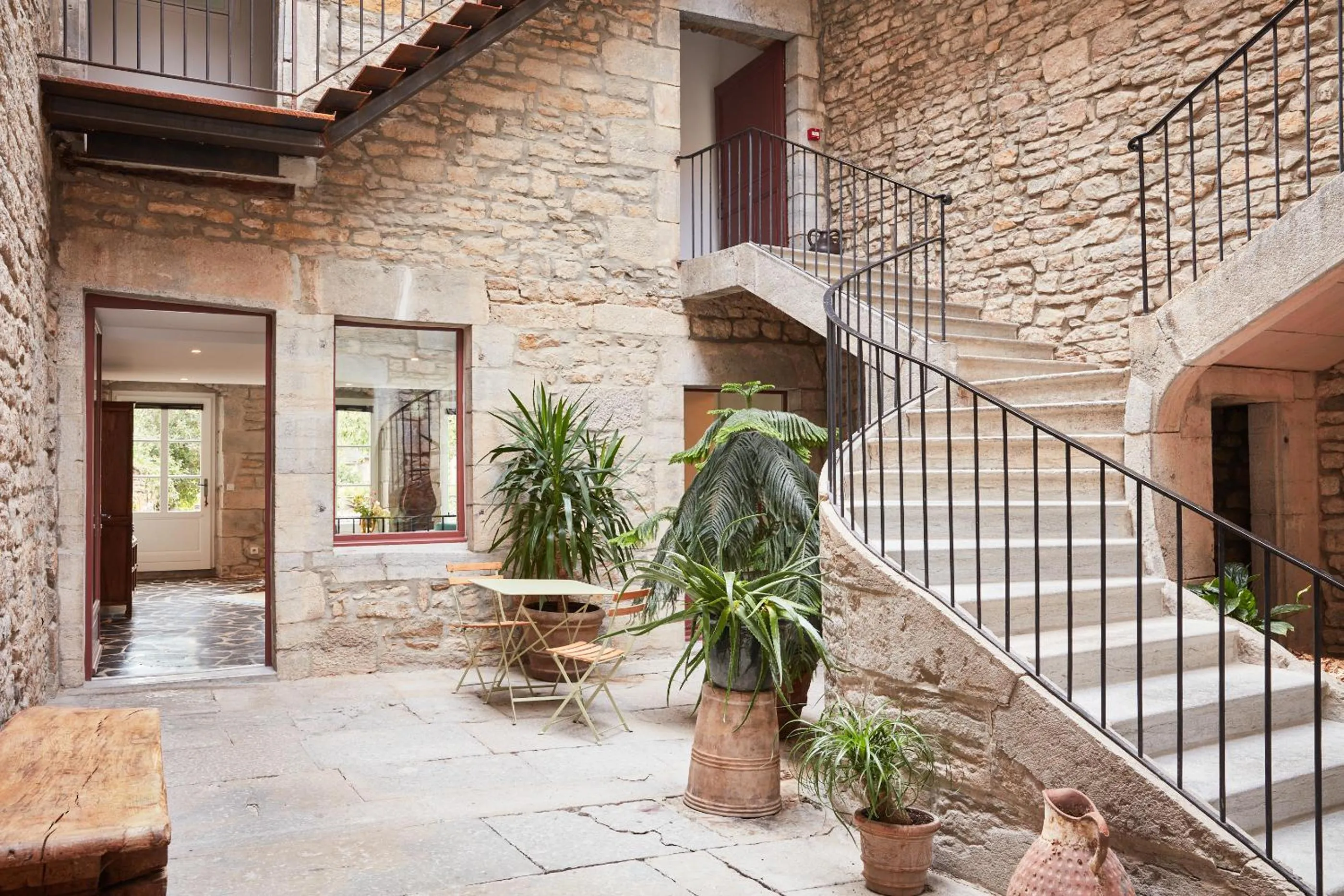 Patio in La Closerie des Capucines