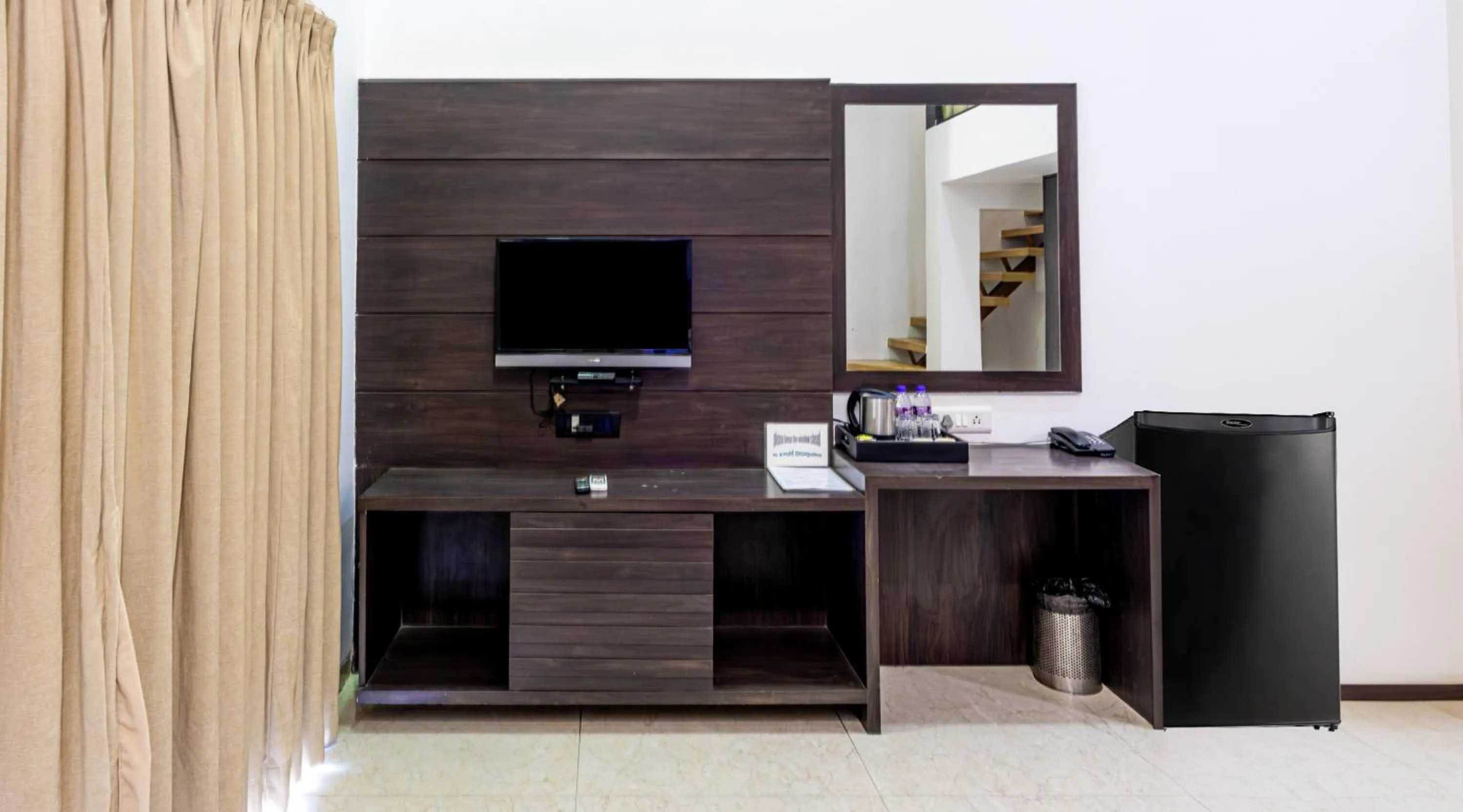 TV and multimedia in Treebo The Blue Roof