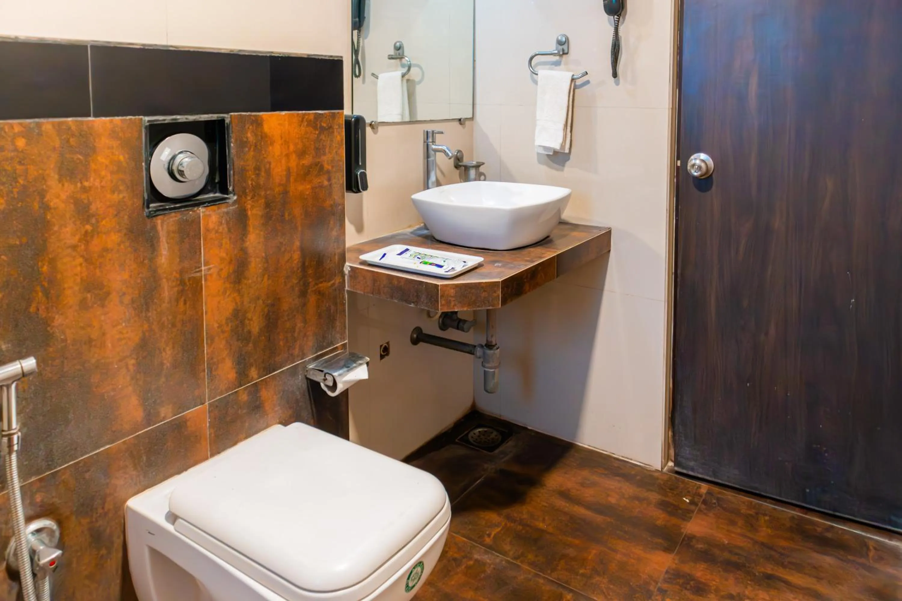 Toilet in Treebo The Blue Roof