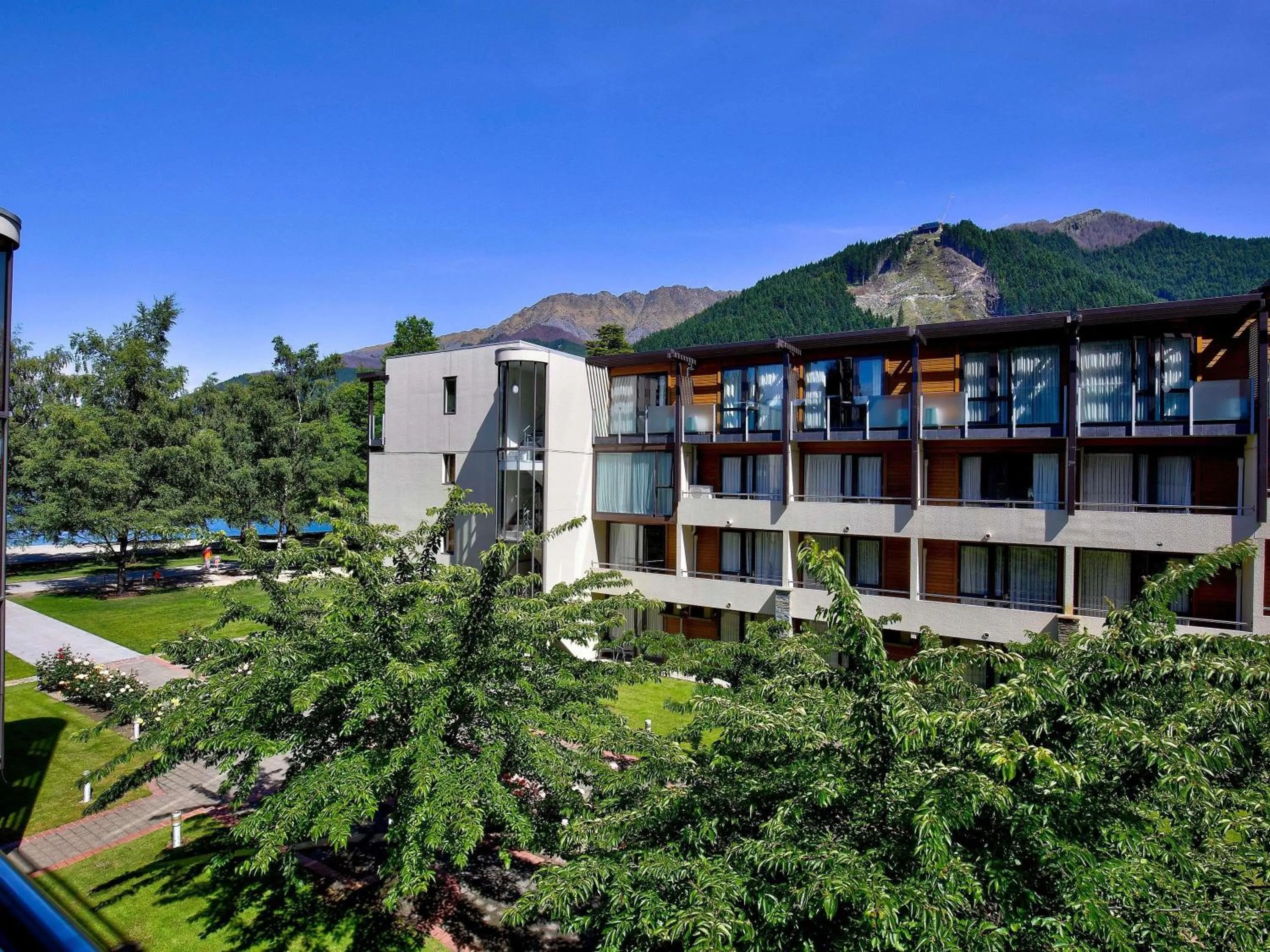 Property building in Novotel Queenstown Lakeside