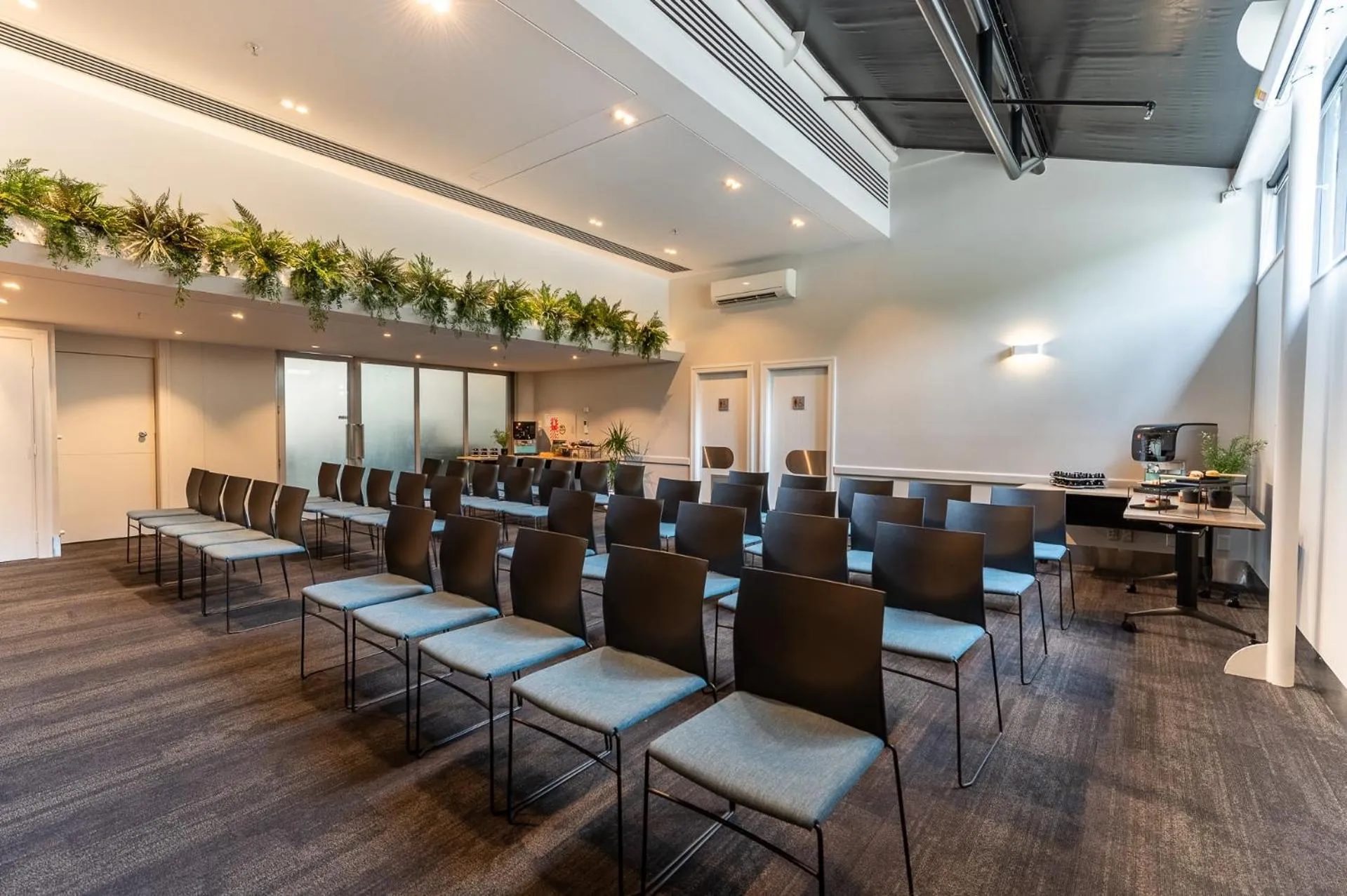 Meeting/conference room in Novotel Queenstown Lakeside