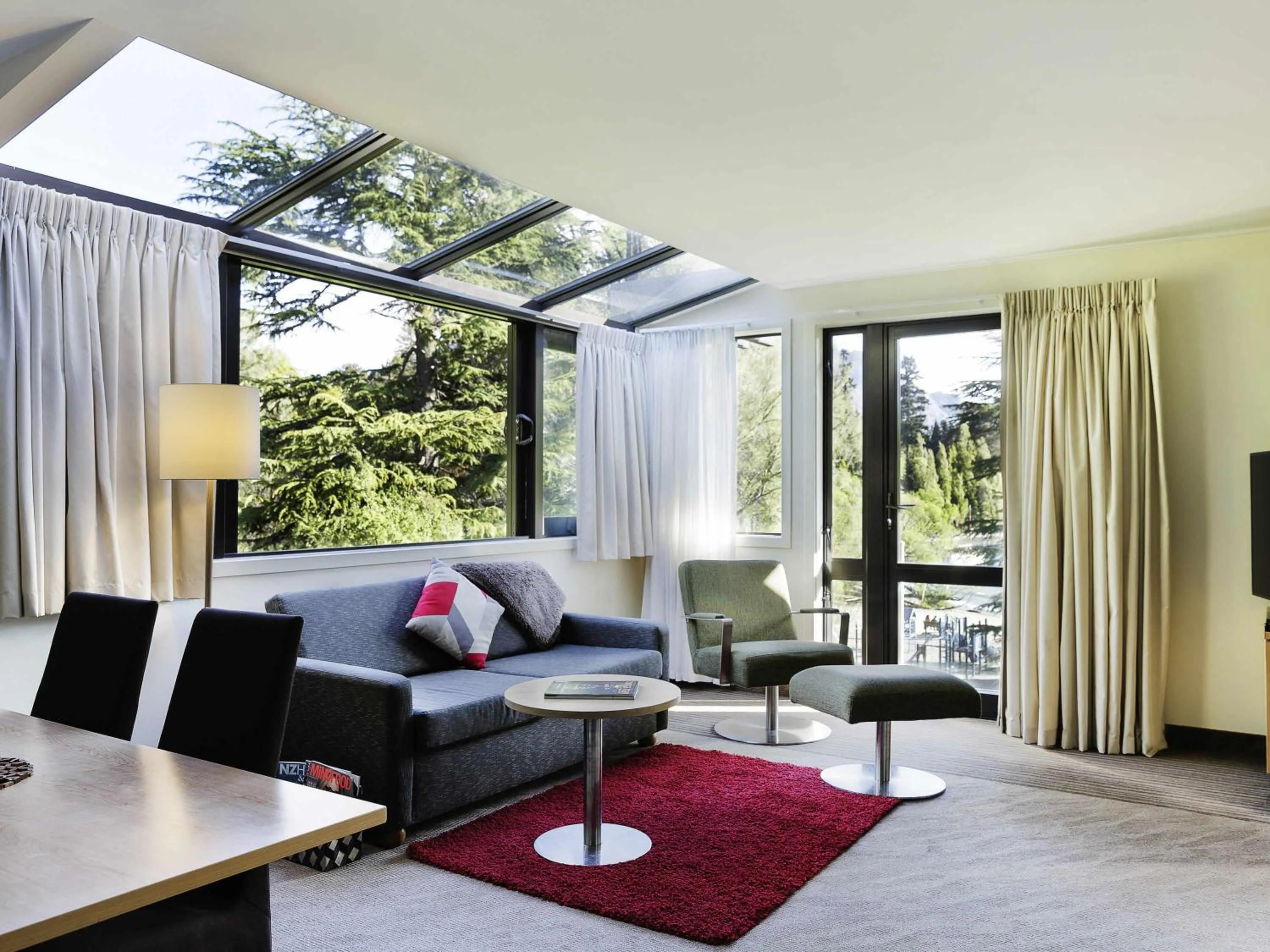 Bedroom in Novotel Queenstown Lakeside