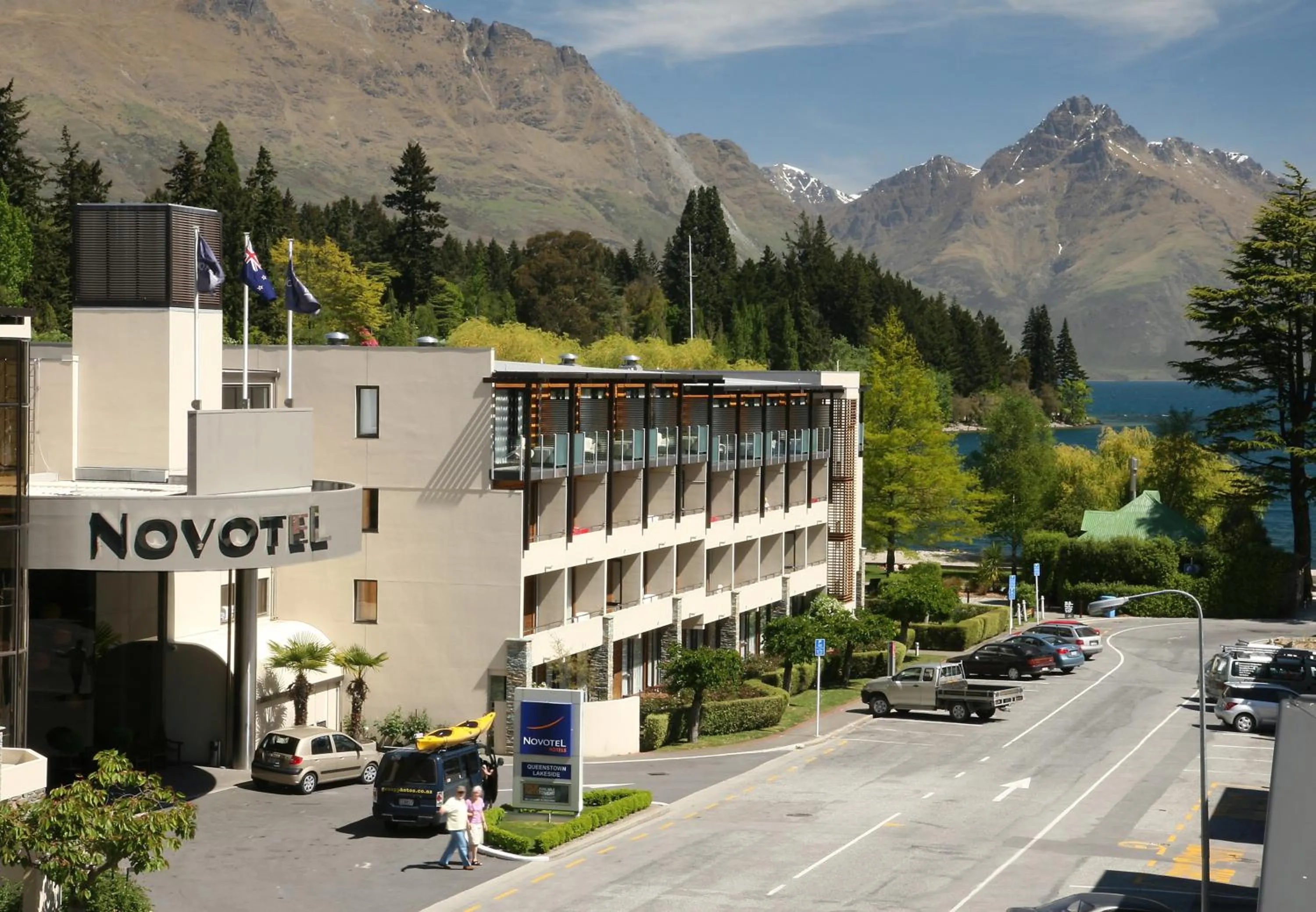 Facade/entrance in Novotel Queenstown Lakeside