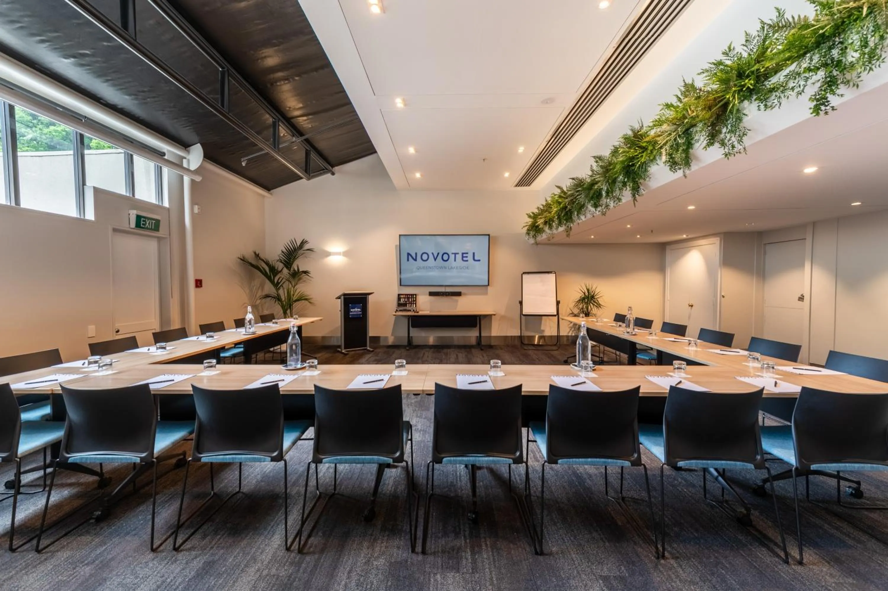 Meeting/conference room in Novotel Queenstown Lakeside