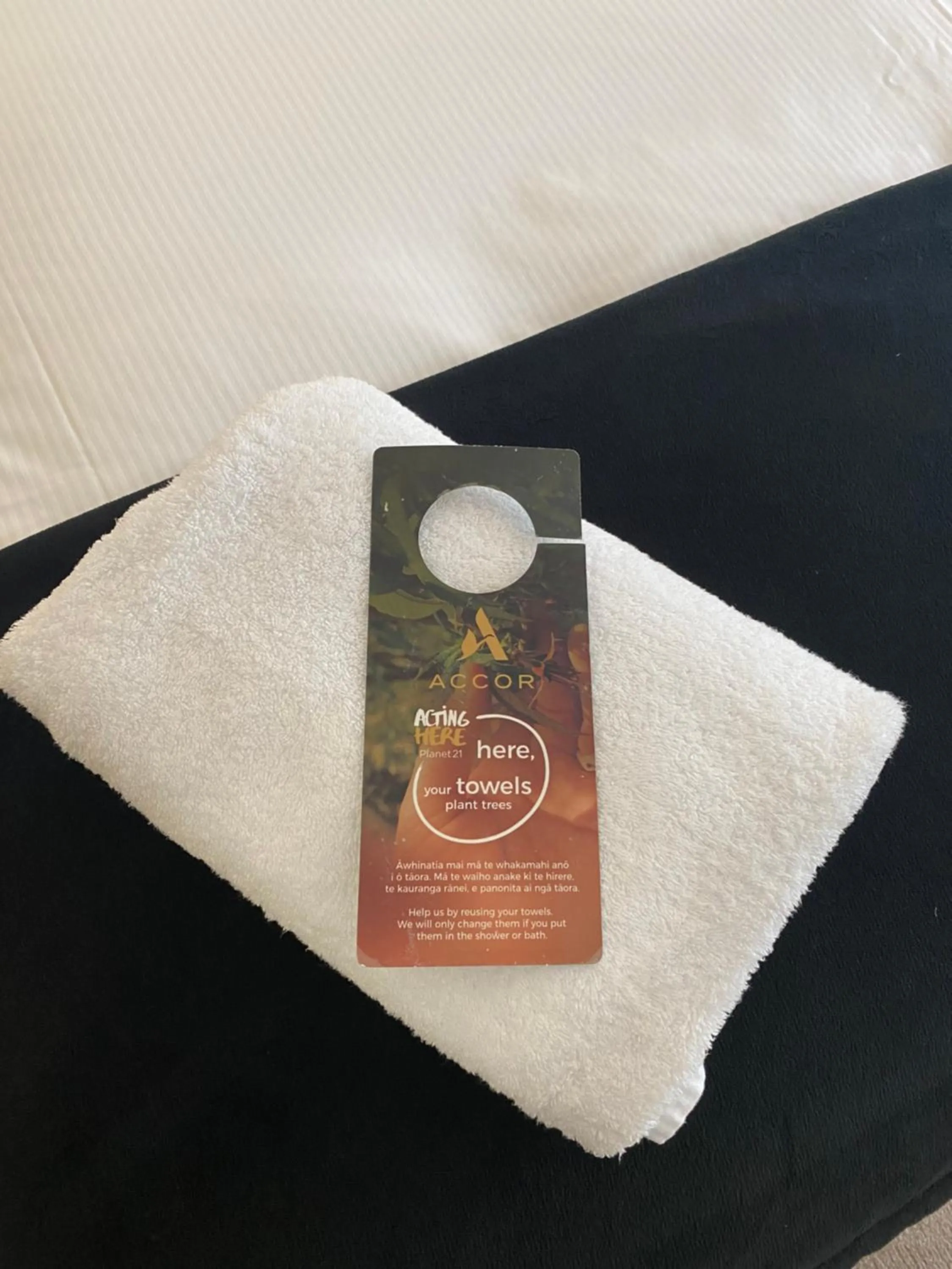 Seating area in Novotel Queenstown Lakeside