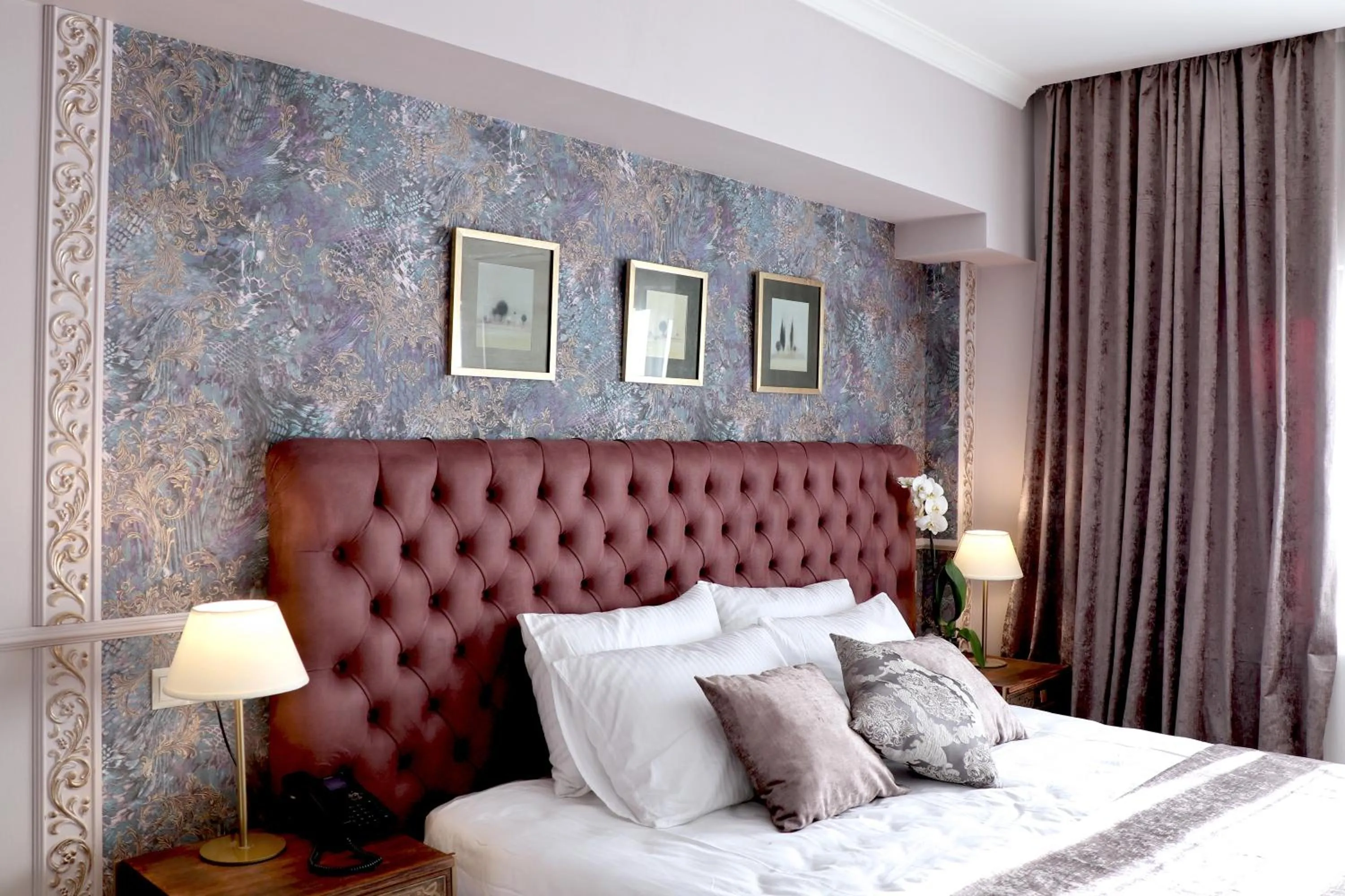 Bed in Omart Hotel - Gallery