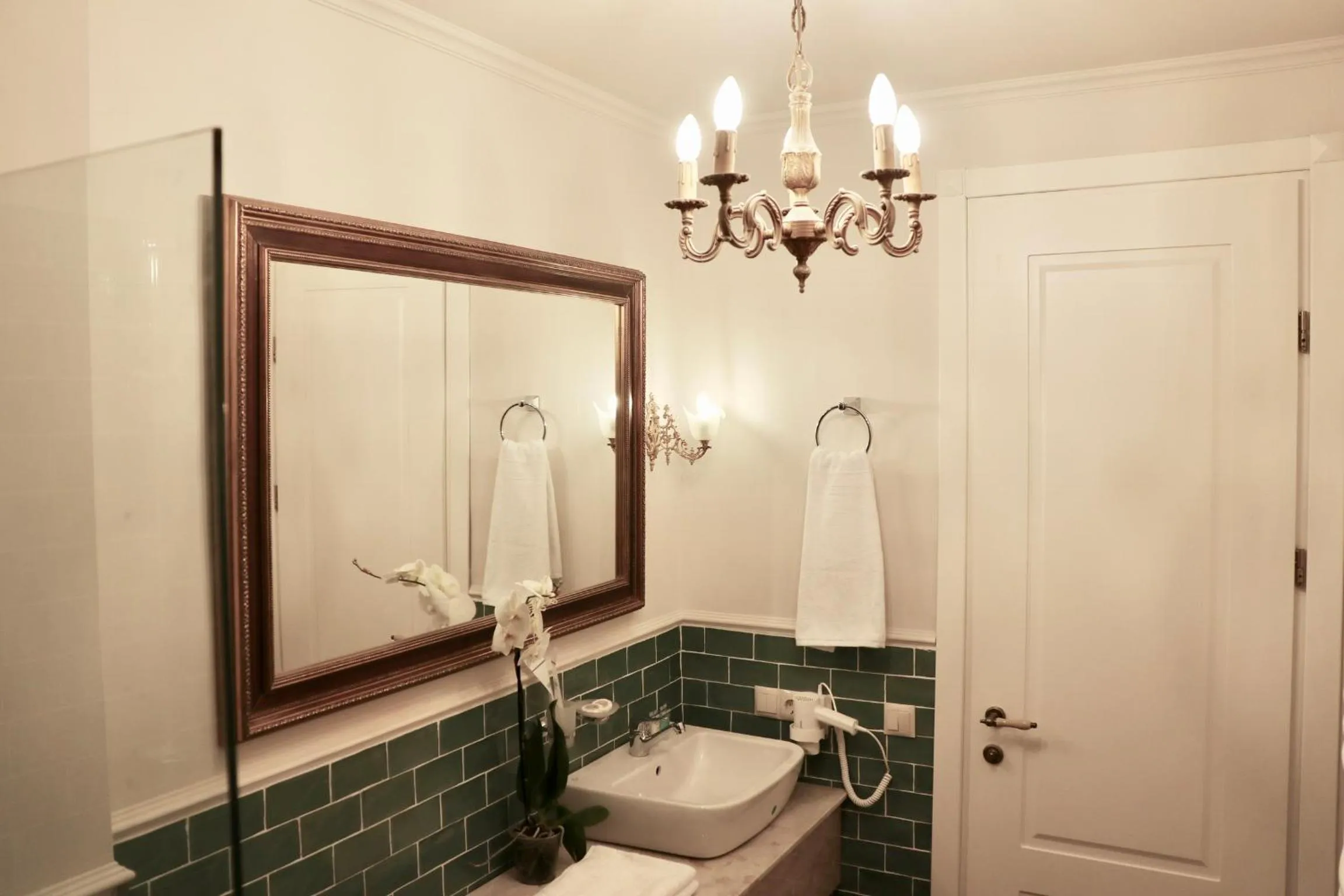 Bathroom in Omart Hotel - Gallery