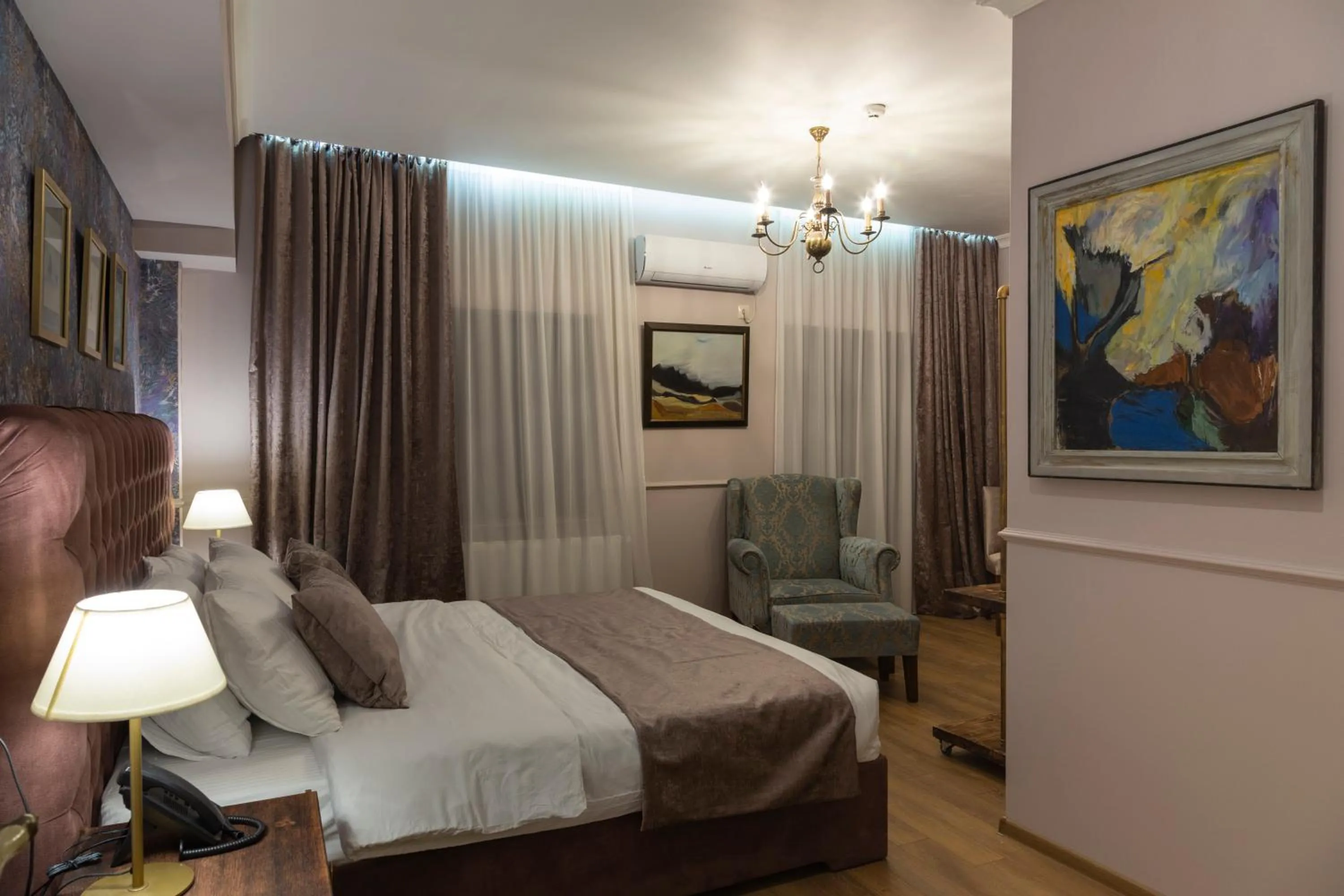 Bed in Omart Hotel - Gallery