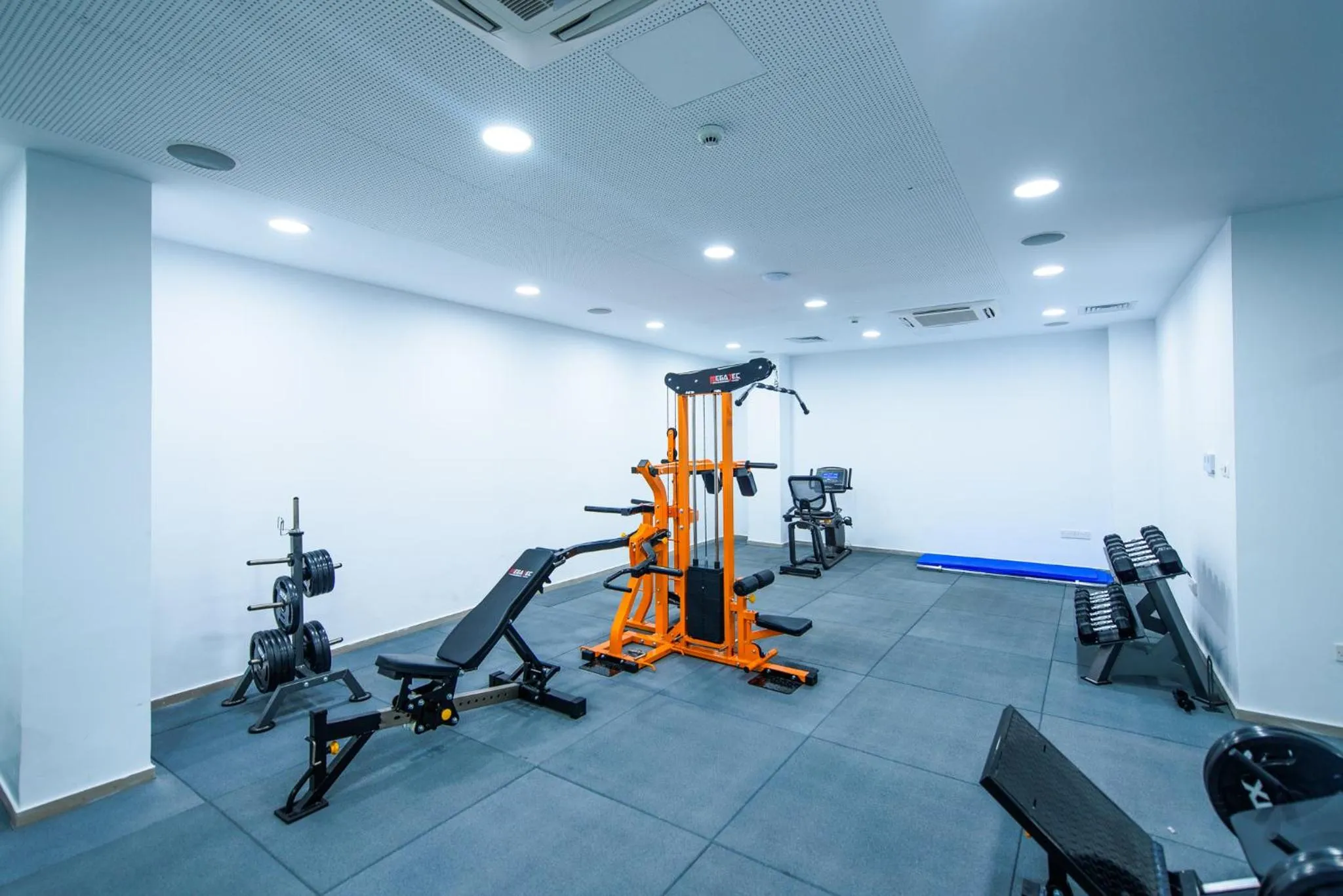 Fitness centre/facilities in Eleana Hotel