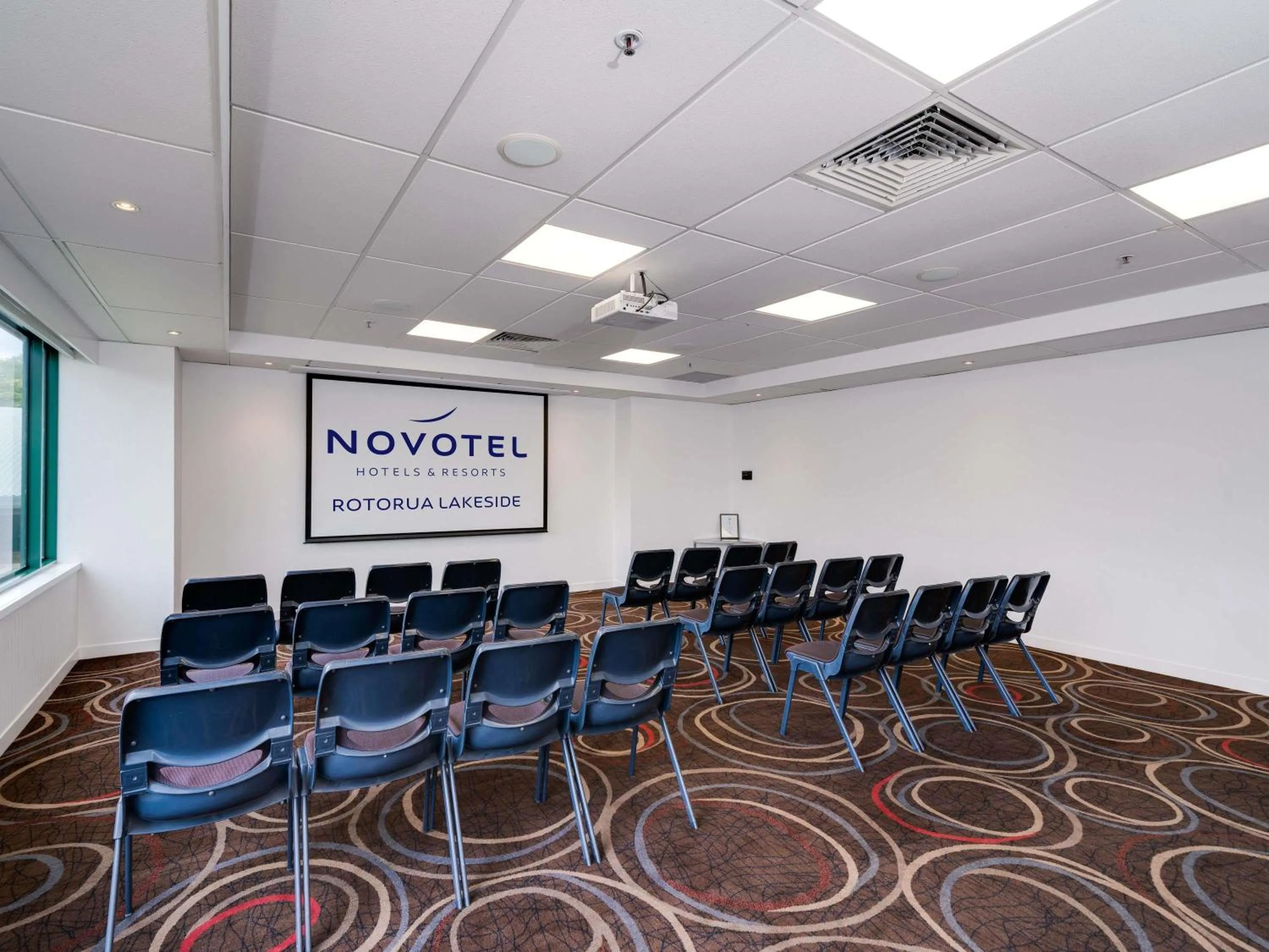 Meeting/conference room in Novotel Rotorua Lakeside