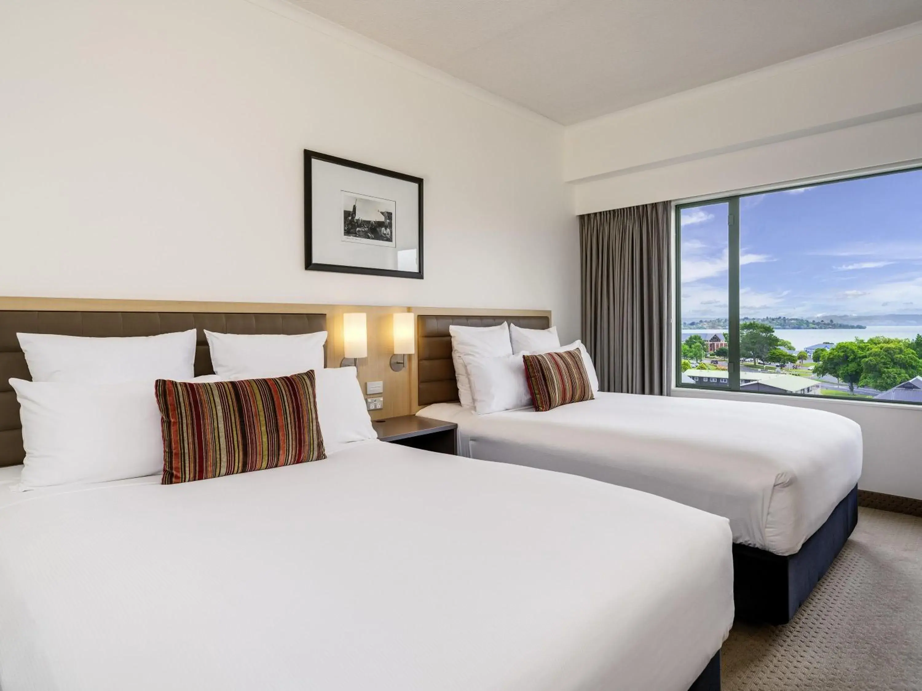 Superior Twin Room with Two Double Beds Lake View in Novotel Rotorua Lakeside Superior Twin Room with Two Double Beds Lake View in Novotel Rotorua Lakeside