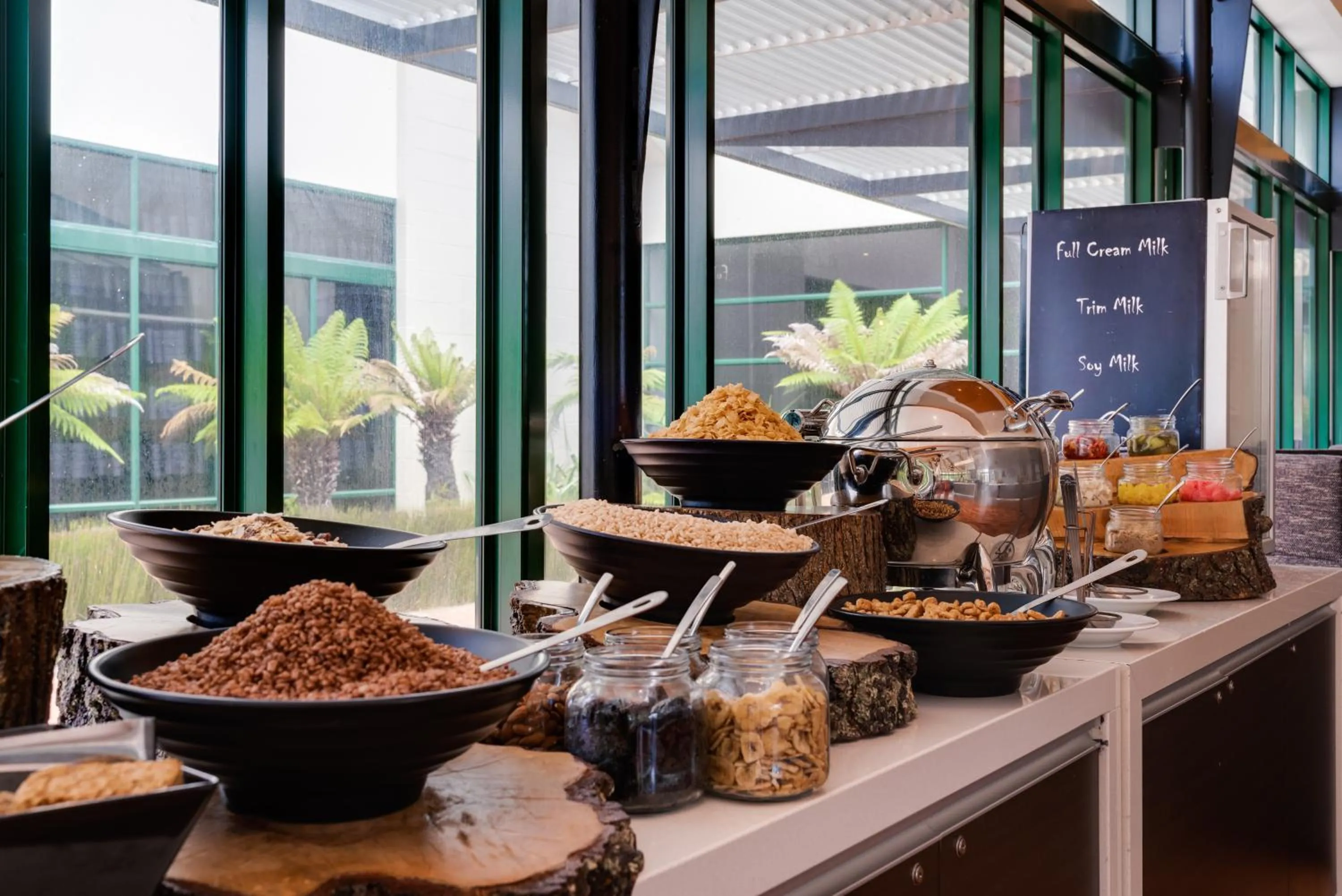 Continental breakfast in Novotel Rotorua Lakeside