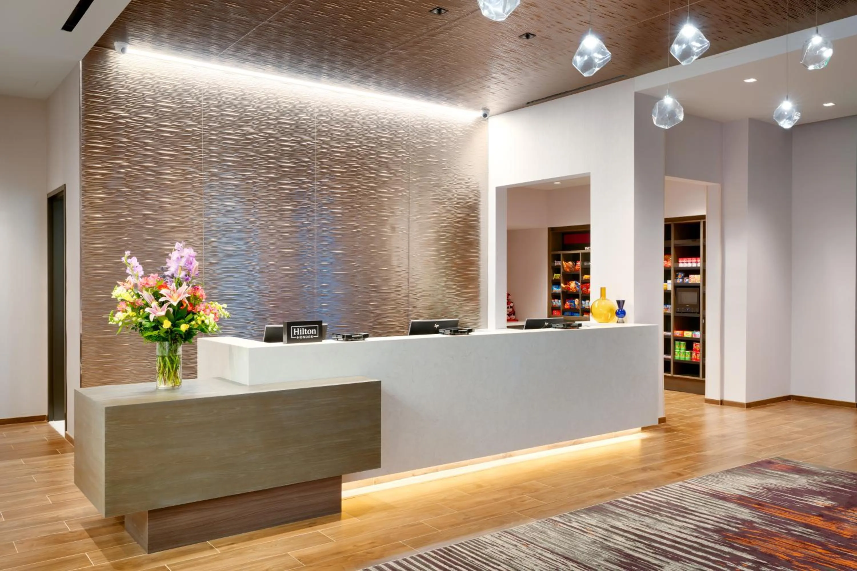 Lobby or reception in Hampton Inn & Suites Anaheim Resort Convention Center