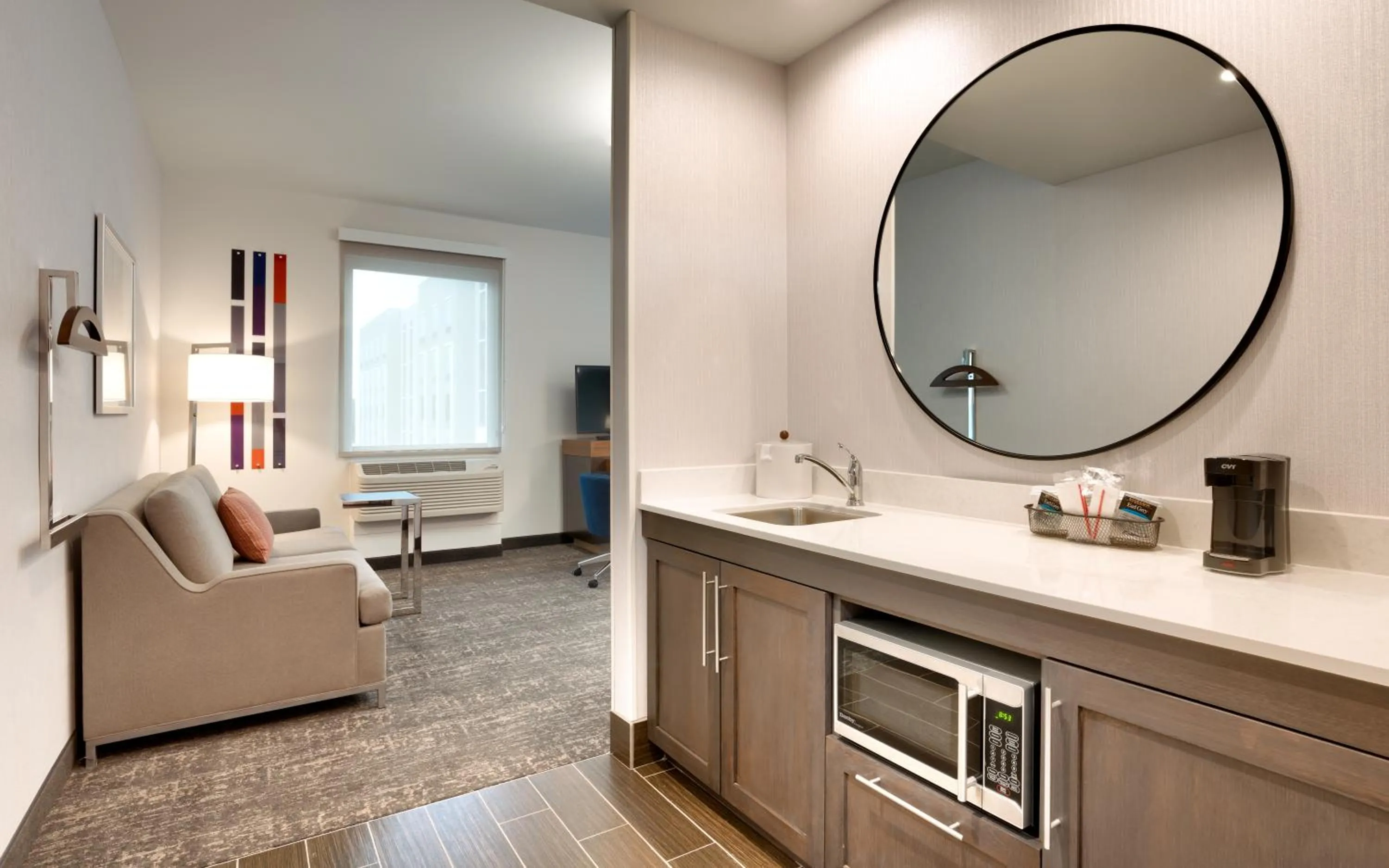 Seating area in Hampton Inn & Suites Anaheim Resort Convention Center