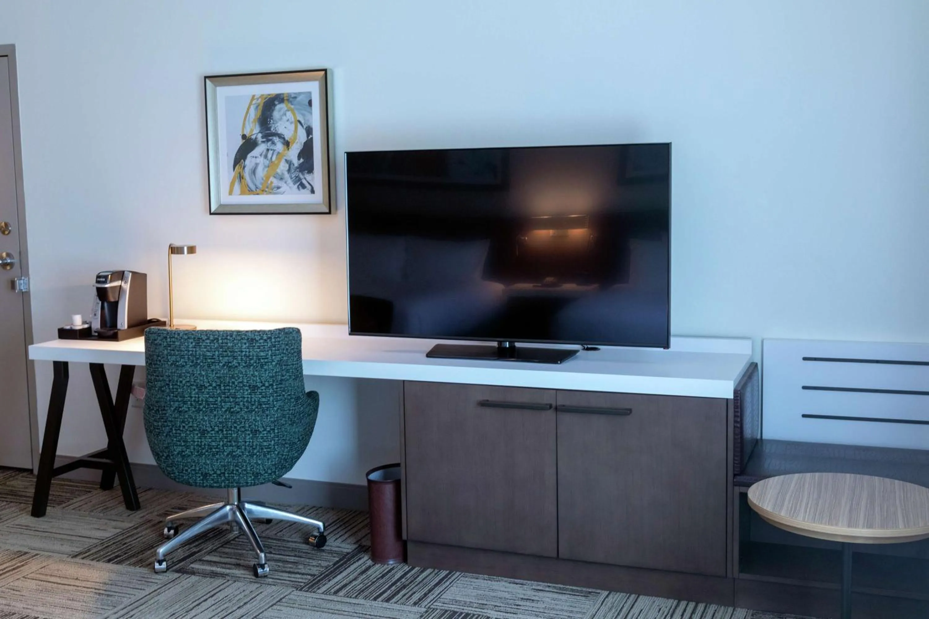 Bedroom in Hilton Garden Inn Spartanburg