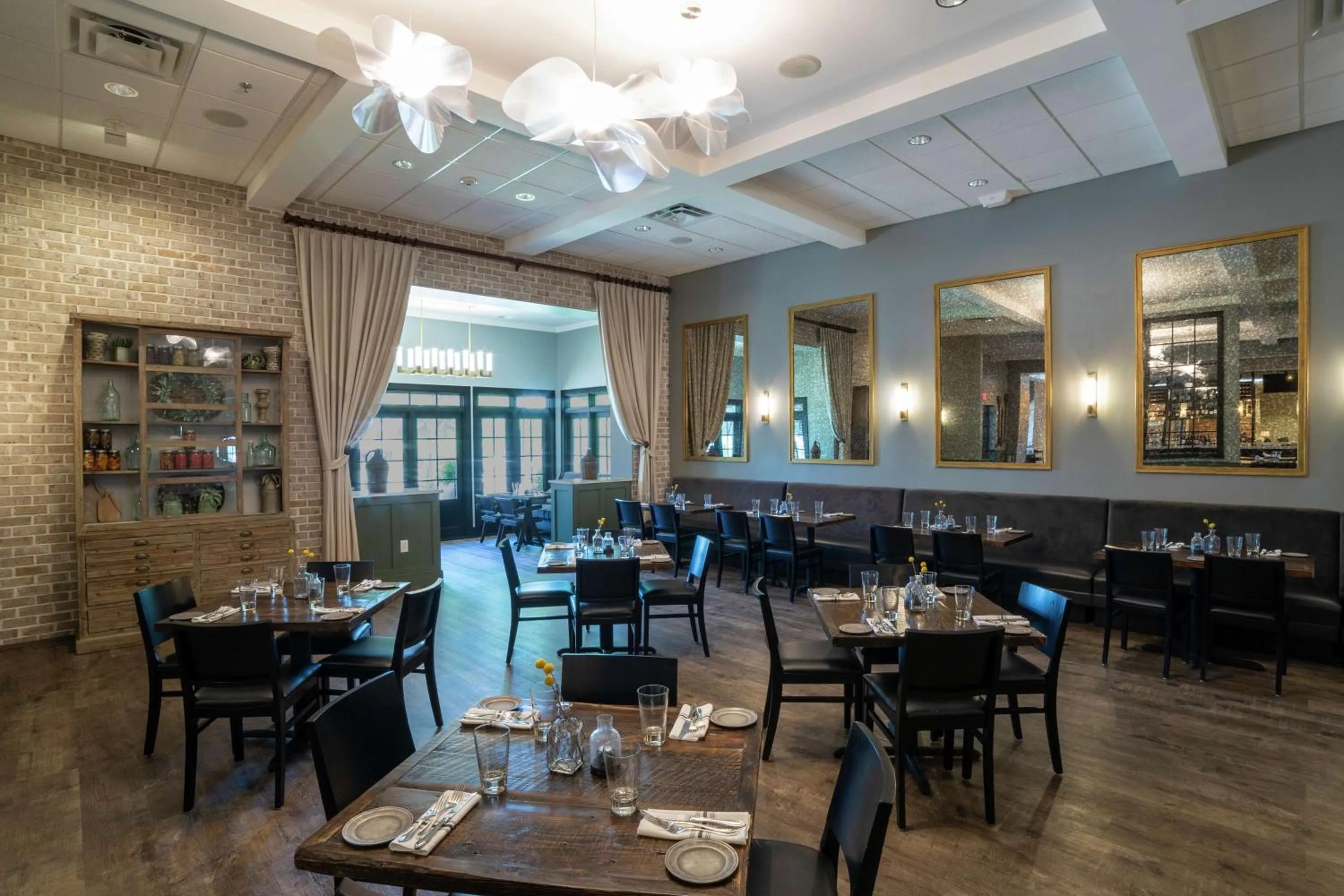 Restaurant/places to eat in Hilton Garden Inn Spartanburg