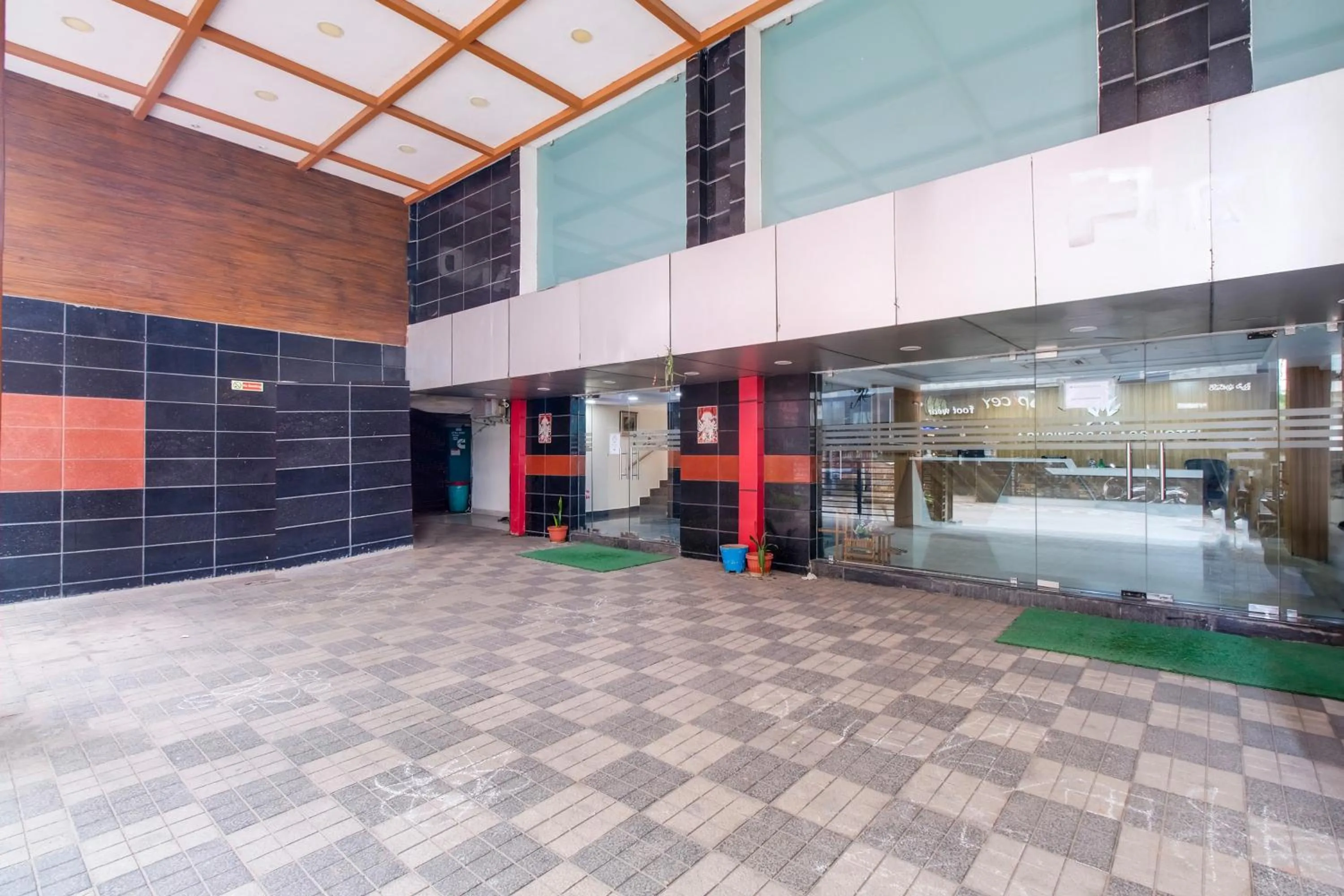 Facade/entrance in Townhouse Gajuwaka Near CMR Mall