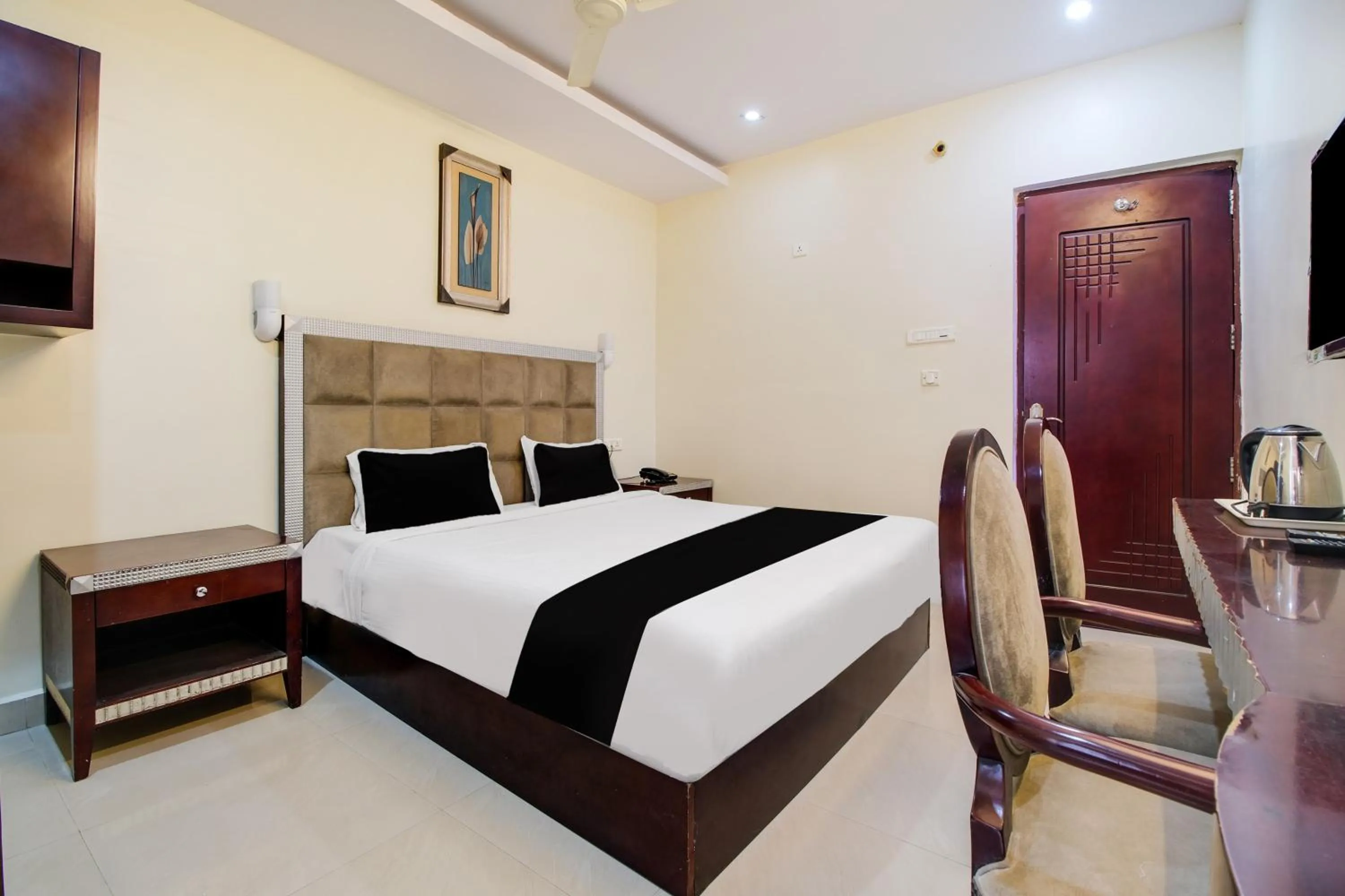 Bedroom, Bed in Townhouse Gajuwaka Near CMR Mall