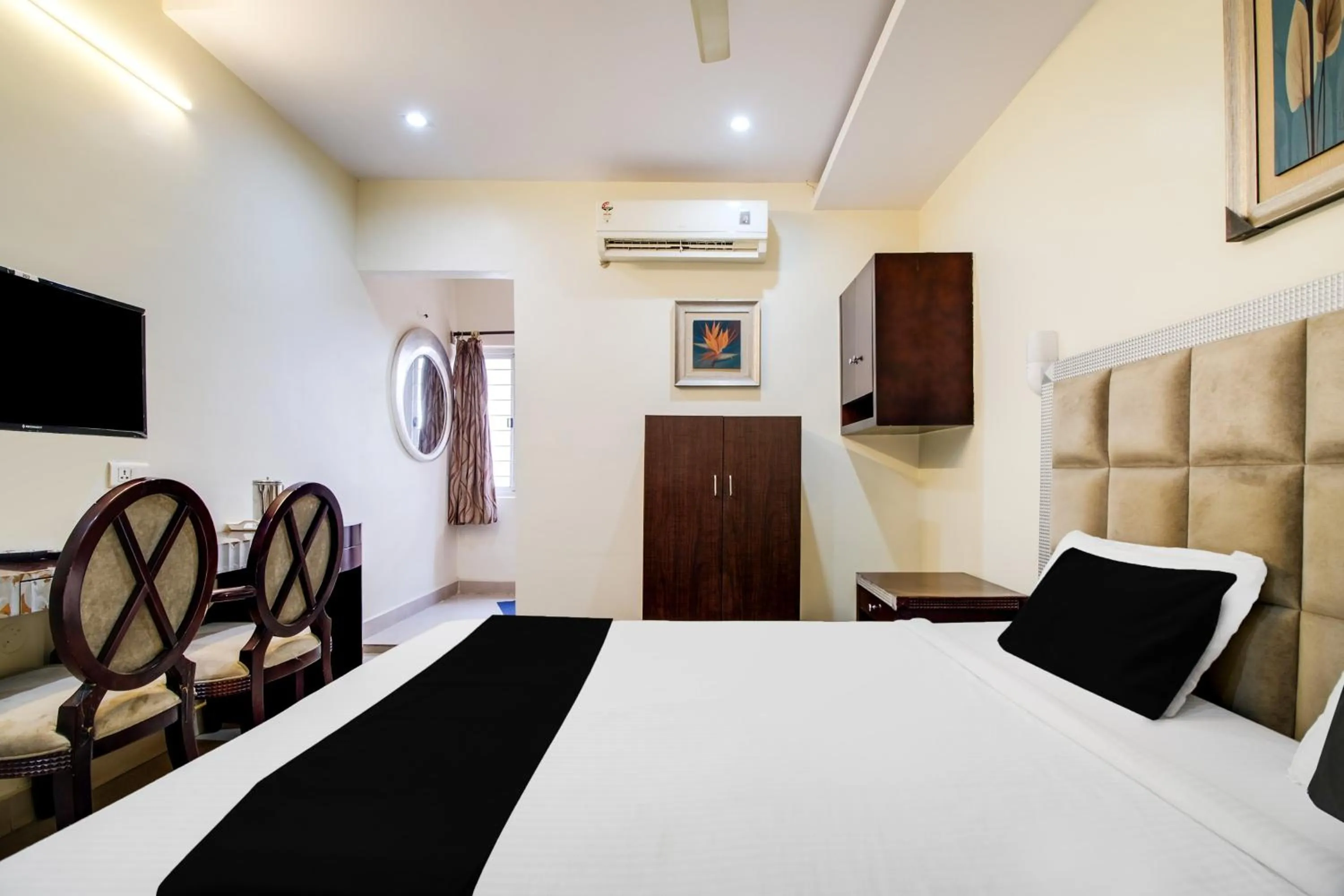 Bedroom, Bed in Townhouse Gajuwaka Near CMR Mall