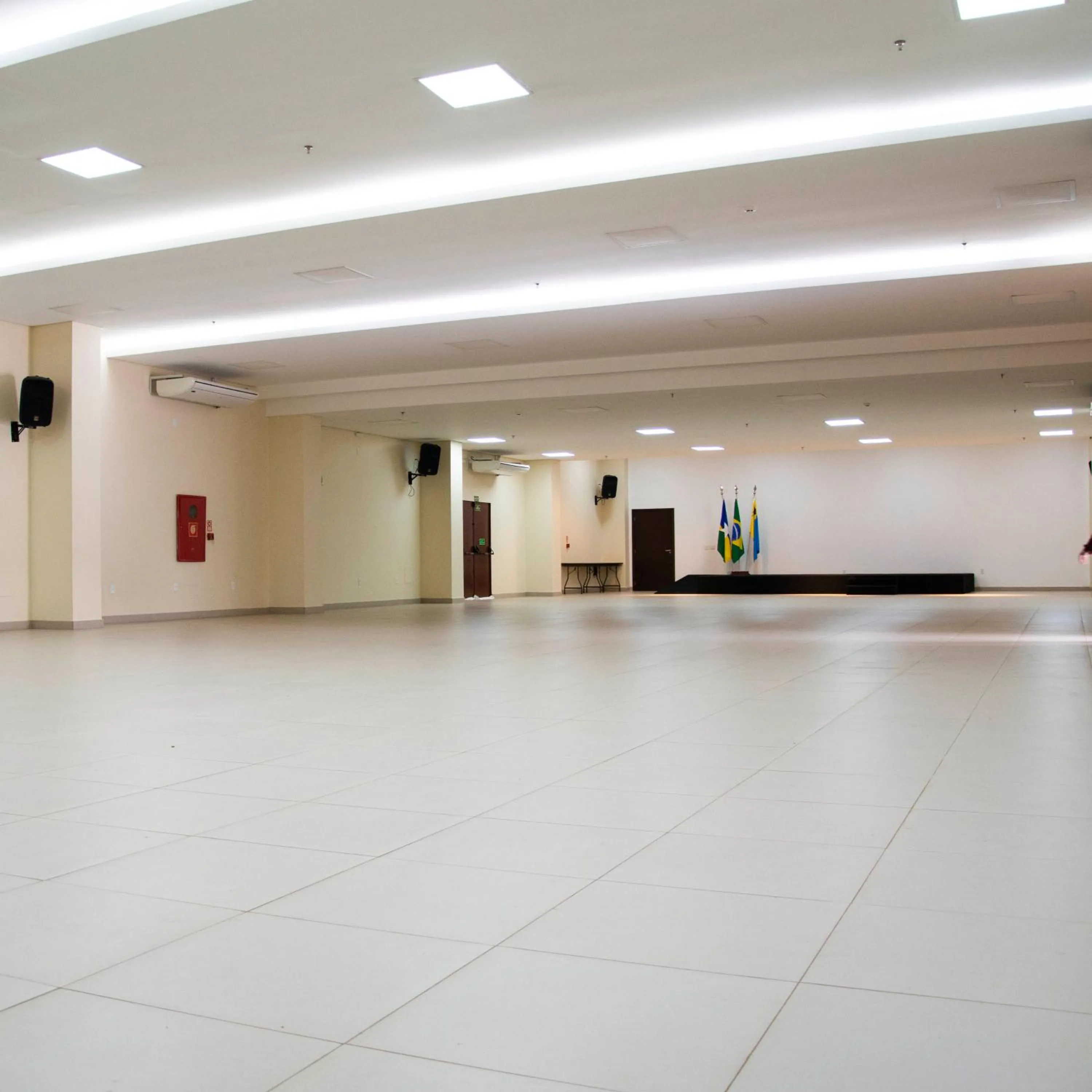 Banquet/Function facilities in Golden Plaza Hotel