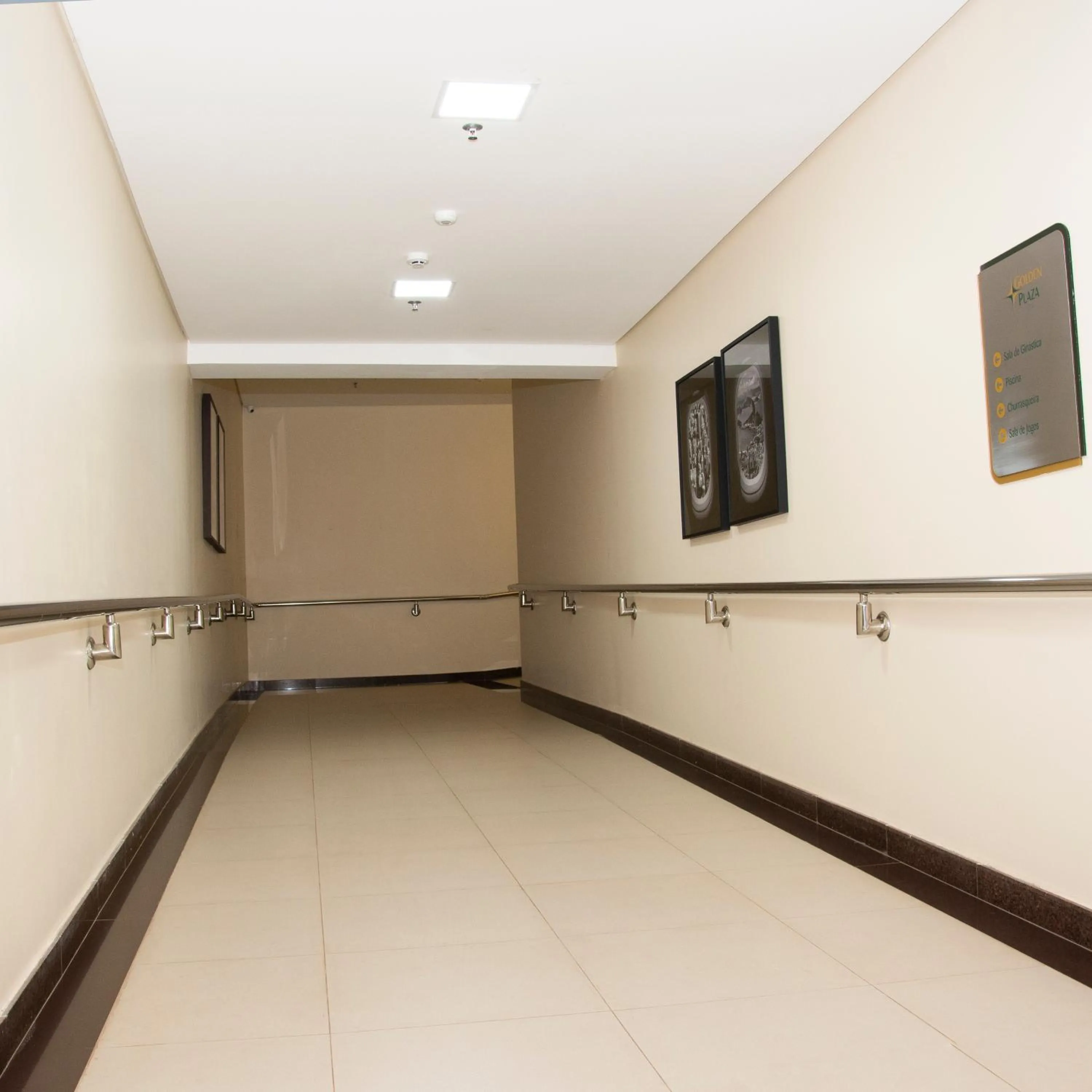 Lobby or reception in Golden Plaza Hotel