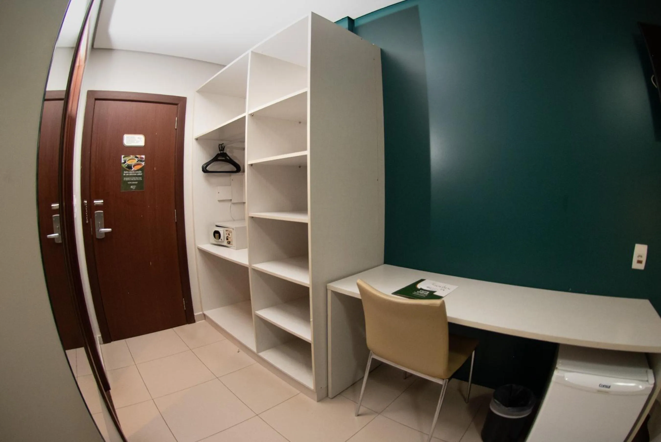 Bedroom in Golden Plaza Hotel