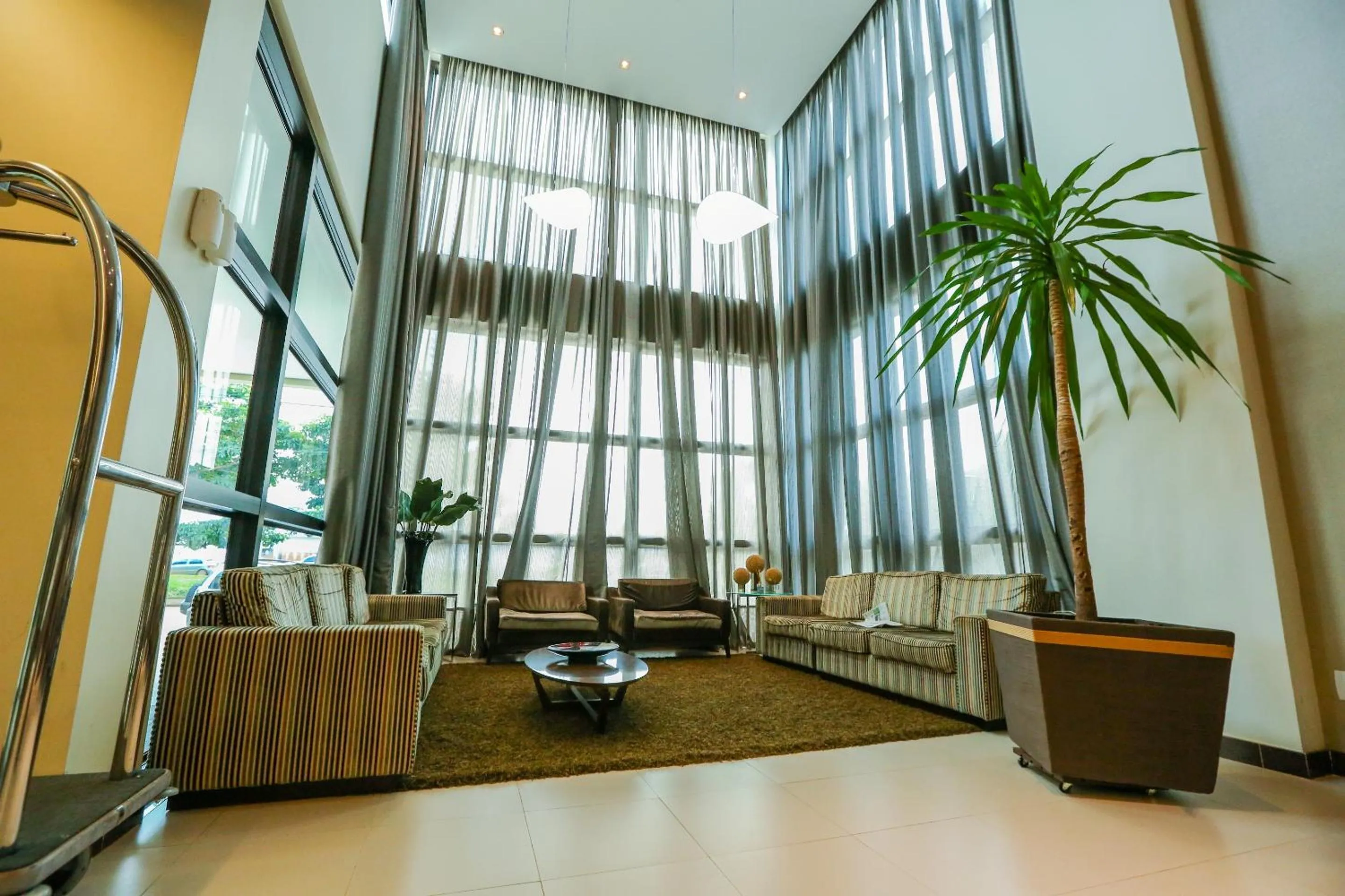 Lobby or reception in Golden Plaza Hotel