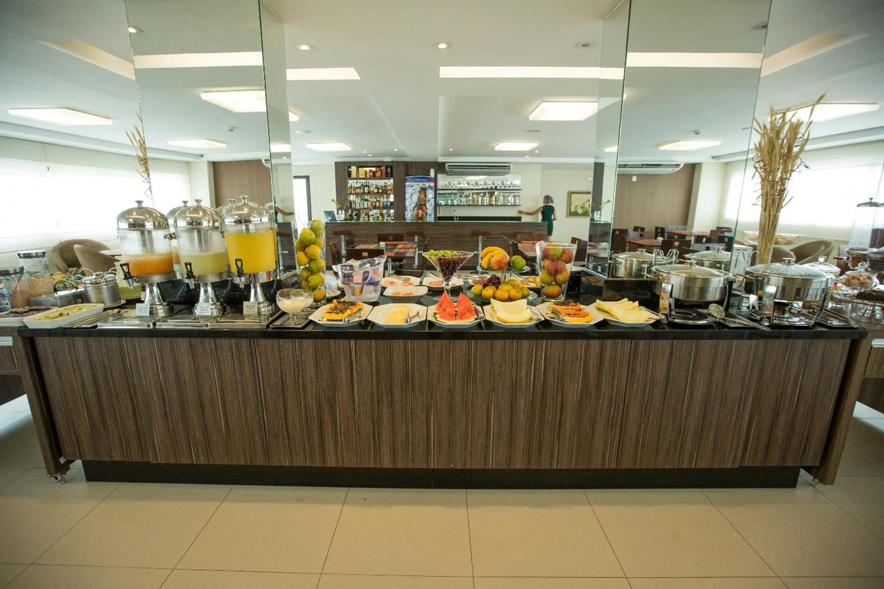 Food and drinks in Golden Plaza Hotel