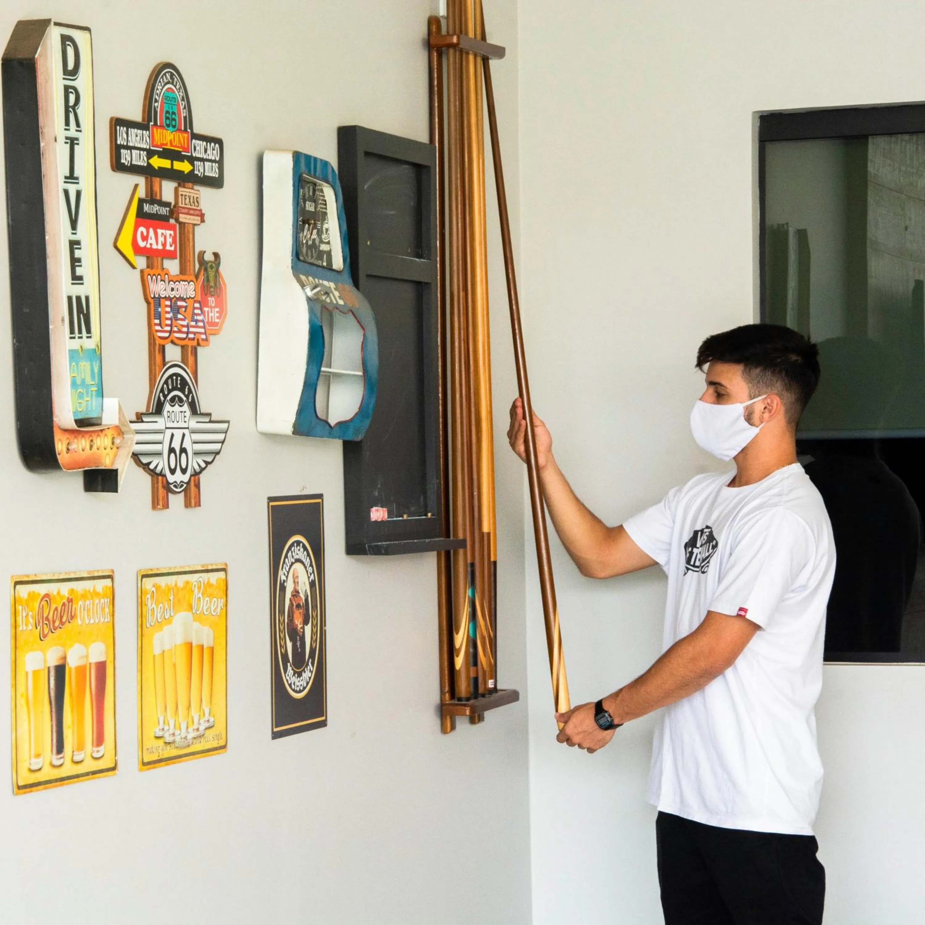 Game Room in Golden Plaza Hotel