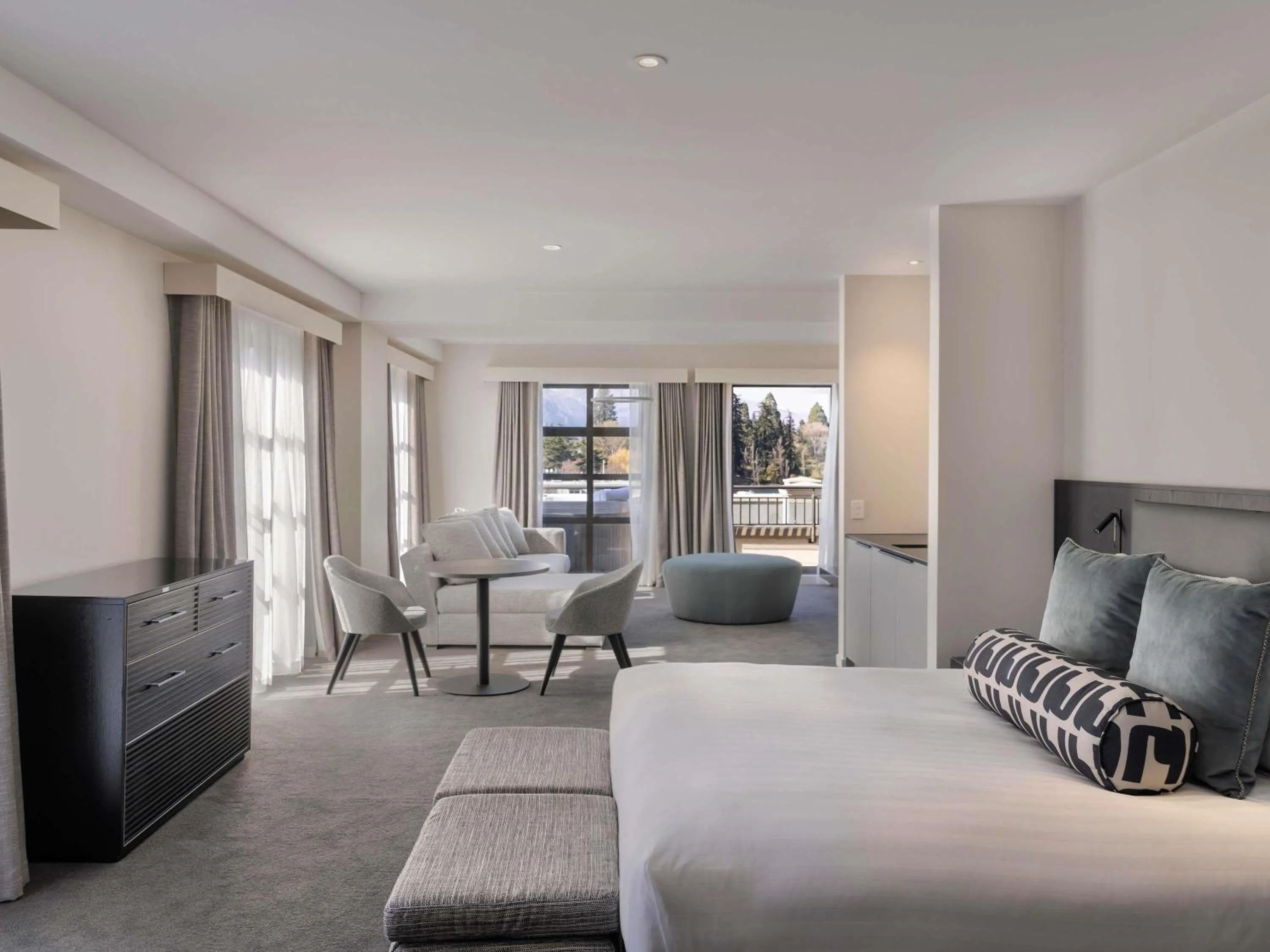 Bedroom, Bed in Sofitel Queenstown Hotel & Spa