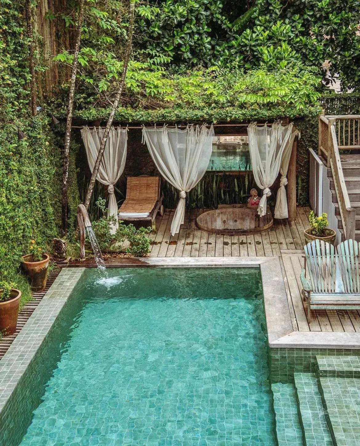 Swimming pool in Pousada Encantada