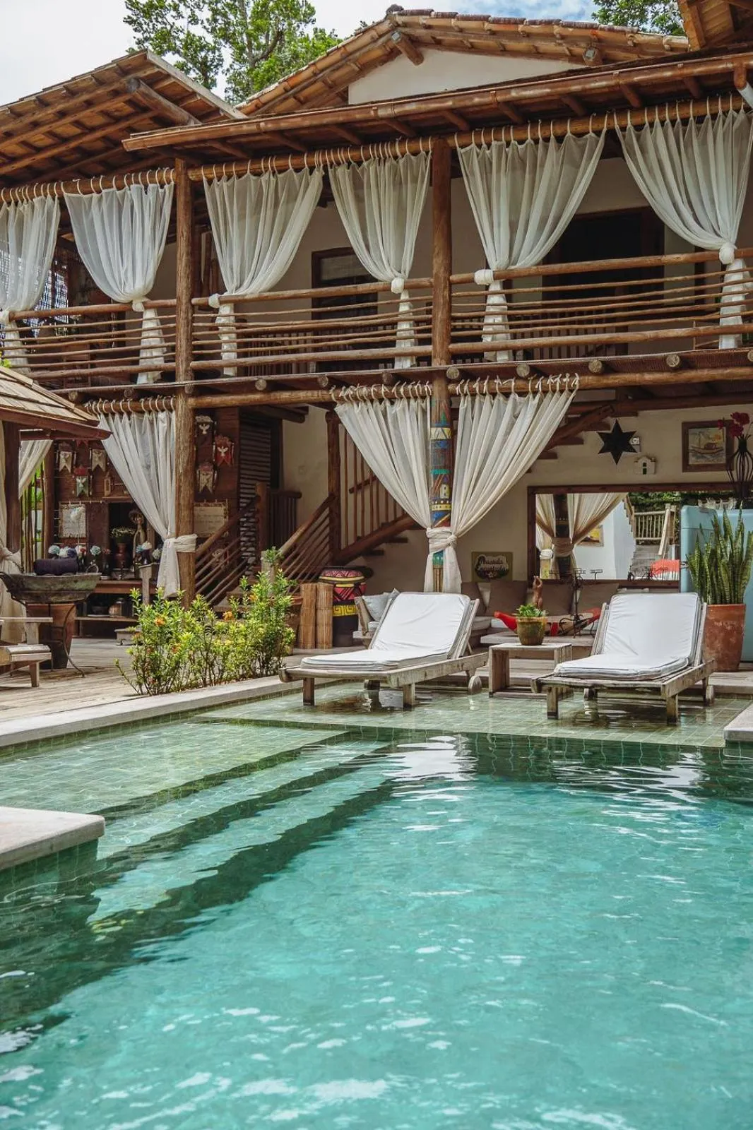 Swimming pool in Pousada Encantada