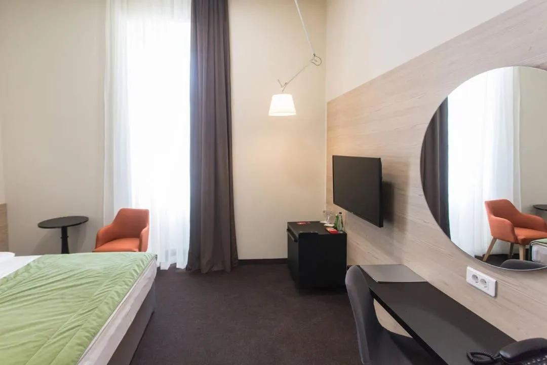 Photo of the whole room, Bed in Hotel Grand Hedonist