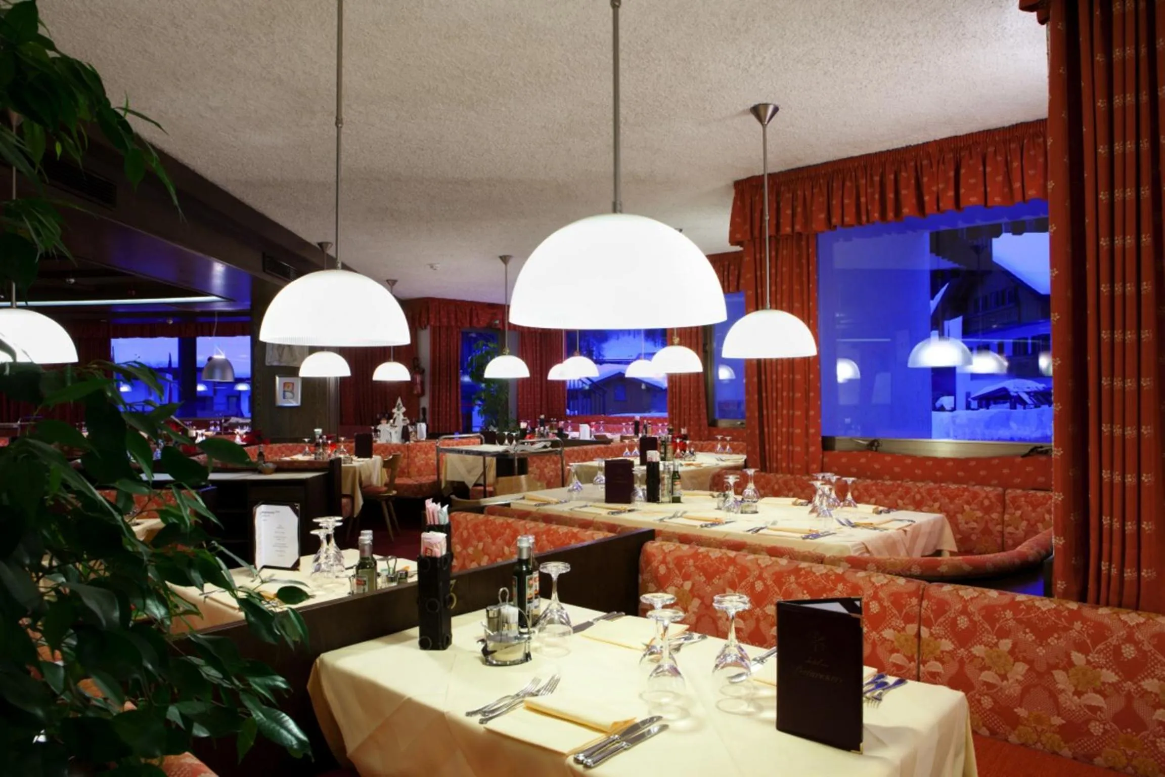 Restaurant/places to eat in Hotel Portavescovo