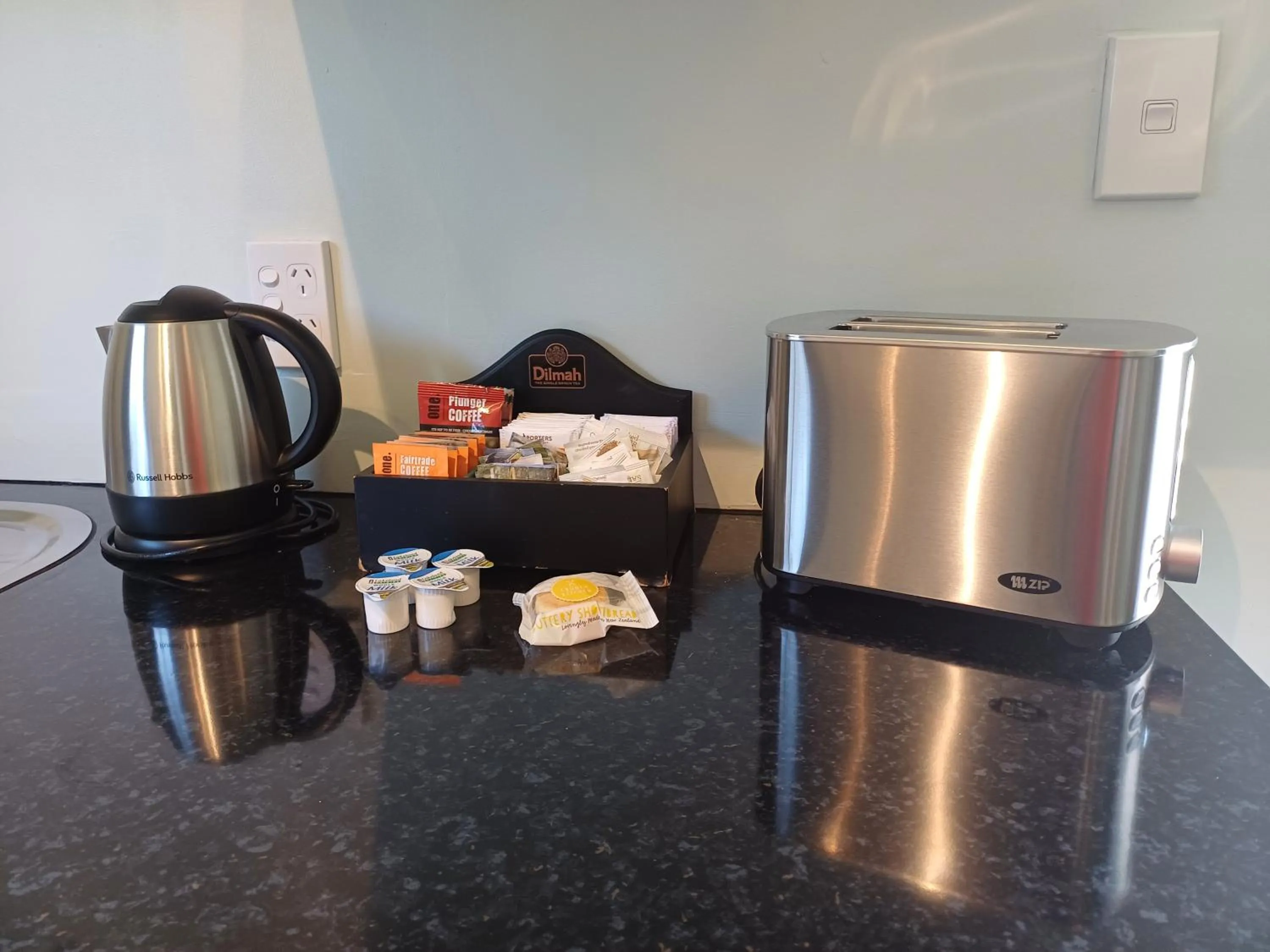 Coffee/tea facilities in Te Tiriti Motel